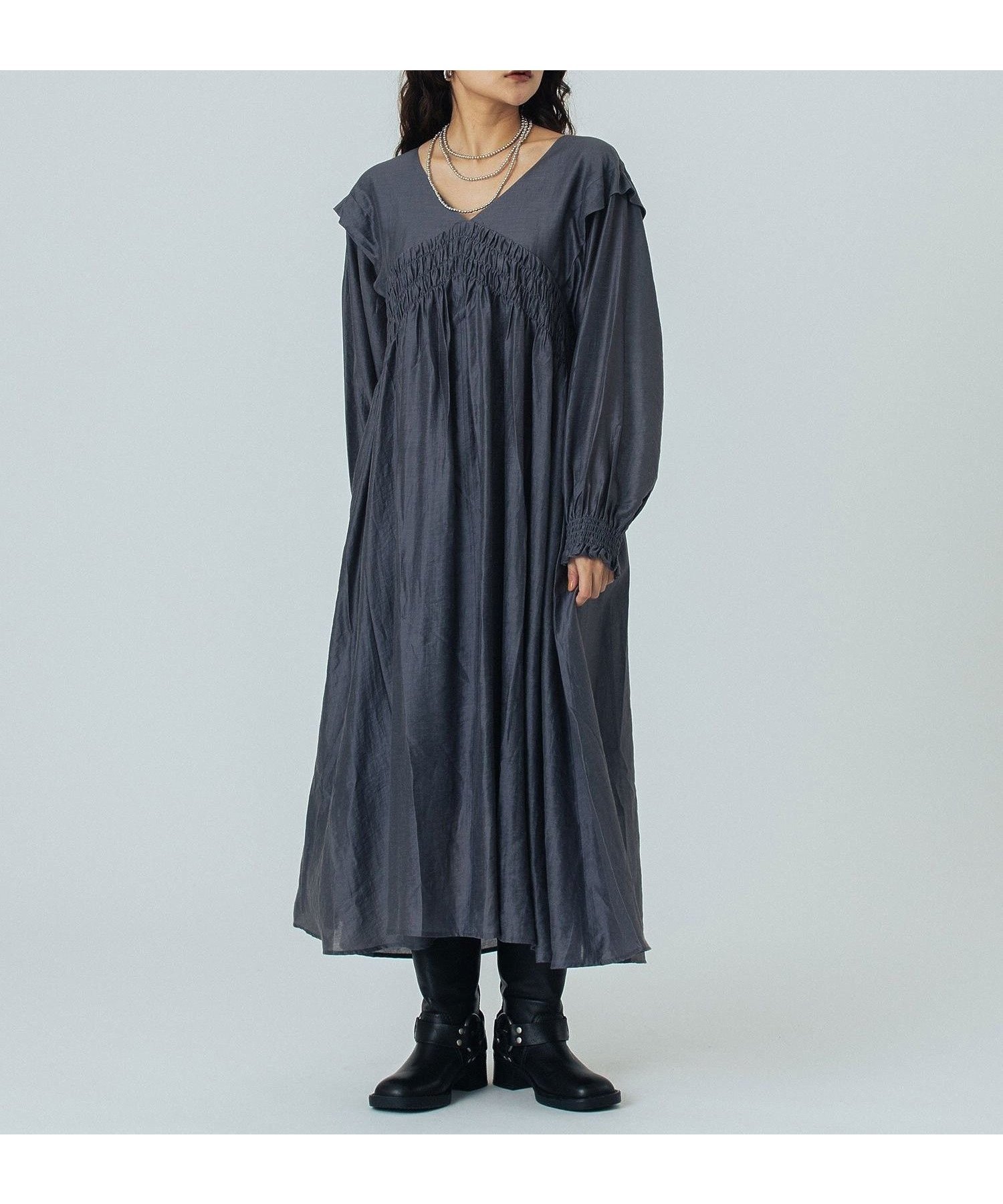 【ローズバッド/ROSE BUD】のVOLUME DRESS インテリア・キッズ・メンズ・レディースファッション・服の通販 founy(ファウニー) 　ファッション　Fashion　レディースファッション　Fashion for Women　ワンピース　Dresses　フォーマル・パーティードレス・結婚式用ドレス　Elegant & Casual Dresses　シアー　Sheer, See-Through　シャーリング　Shirring, Ruched　シューズ　Shoes, Footwear　ジャケット　Jacket, Outerwear　スニーカー　Sneakers, Trainers　フラット　Flat, Flat Shoes　ベスト　Vest, Waistcoat　ポケット　Pocket, Pocket Detail　無地　Plain, Solid Color　リラックス　Relax, Relaxed Fit　ルーズ　Loose, Oversized　ワイド　Wide, Wide Fit　おすすめ　Recommended / Our Picks　ビジネス 仕事 通勤　Business / Work / Commuting　GREY|ID: prp329100004977355 ipo3291000000037304969