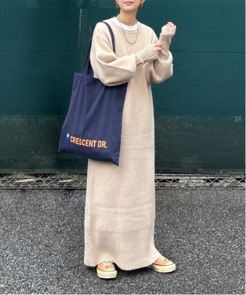 【ノッチ/notch】の【 notch. by KR 】ボリュームスリーブニットワンピース インテリア・キッズ・メンズ・レディースファッション・服の通販 founy(ファウニー) 　ファッション　Fashion　レディースファッション　Fashion for Women　ワンピース　Dresses　ニットワンピース　Knit Dresses　コラボ　Collaboration, Collab　スニーカー　Sneakers, Trainers　トレンド　Trend, Trending Now　人気　Popular, Best Seller　マキシ　Maxi, Full Length　2024年　2024　2024-2025秋冬・A/W　Autumn/Winter 2024–25 AW24–25　ベージュ|ID: prp329100004977364 ipo3291000000037304996