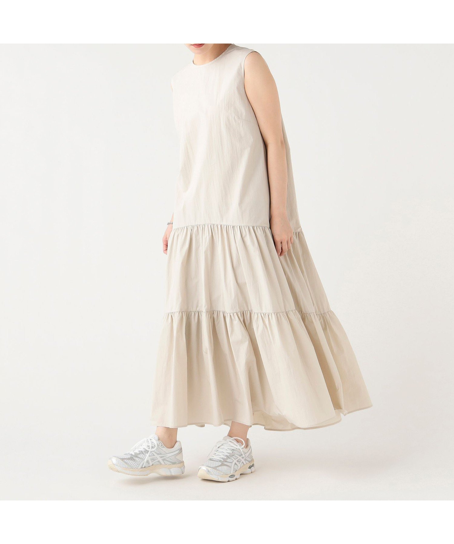 【ビームス ハート/BEAMS HEART】のティアード ノースリーブ ワンピース 26SS ウォッシャブル 旅行 大人の最旬トレンドファッション＆コーディネート founy(ファウニー) 　ファッション　Fashion　レディースファッション　Fashion for Women　ワンピース　Dresses　2026年　2026　2026春夏・S/S　Spring/Summer 2026 SS26　おすすめ　Recommended / Our Picks　ウォッシャブル　Machine Washable　カーディガン　Cardigan, Knitwear　サンダル　Sandals, Summer Shoes　シンプル　Simple, Minimal　ジャケット　Jacket, Outerwear　ティアード　Tiered, Tiered Style　ティアードワンピース　Tiered Dress, Flared Dress　ノースリーブ　Sleeveless, No-Sleeve　フォルム　Silhouette, Form　リゾート　Resort, Vacation Style　リラックス　Relax, Relaxed Fit　切替　Switching, Contrast Panel　夏　Summer　旅行　Travel　春　Spring　 other-1|ID: prp329100004977366 ipo3291000000037305005