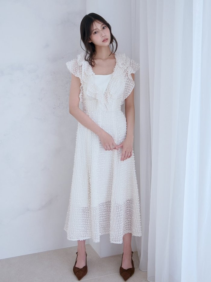 【スナイデル/SNIDEL】のファブリックフリルドレス インテリア・キッズ・メンズ・レディースファッション・服の通販 founy(ファウニー) https://founy.com/ ファッション Fashion レディースファッション Fashion for Women ワンピース Dresses フォーマル・パーティードレス・結婚式用ドレス Elegant & Casual Dresses インナー Innerwear ウェーブ Wavy Pattern エレガント 上品 Elegant シャーリング Shirring, Ruched ストレート Straight, Straight Cut スマート Smart, Elegant スリーブ Sleeve, Long Sleeve / Short Sleeve ドレス Dress, One-Piece ファブリック Fabric, Textile フェミニン Feminine, Girly フリル Frill, Ruffle フリンジ Fringe, Tassel フレア Flare, Flared リボン Ribbon, Bow おすすめ Recommended / Our Picks |ID: prp329100004977417 ipo3291000000037305188