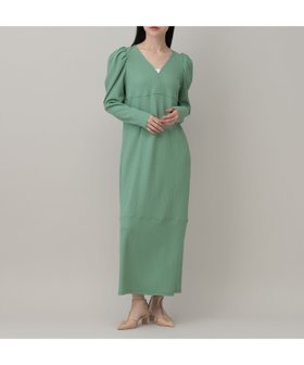 【アパートバイローリーズ/apart by lowrys】のテクスチャーパフVワンピース 大人の最旬トレンドファッション＆コーディネート founy(ファウニー) ファッション Fashion レディースファッション Fashion for Women ワンピース Dresses ストレッチ Stretch, Stretchy Fabric スニーカー Sneakers, Trainers トレンド Trend, Trending Now ポケット Pocket, Pocket Detail |ID:prp329100004977468