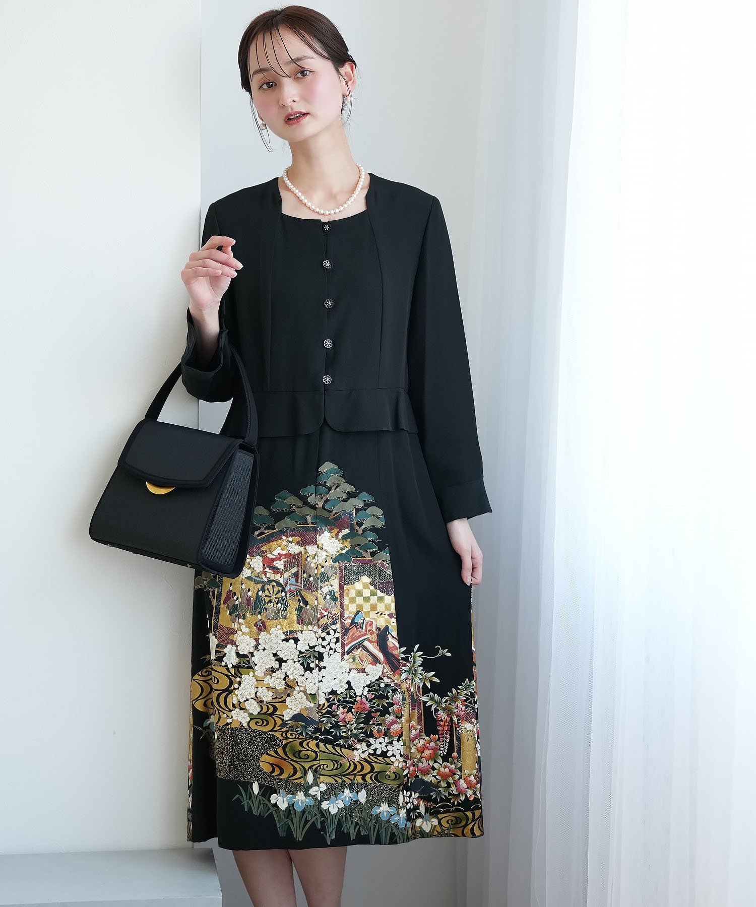 【ウタタネ/utatane】のutatane select 留袖ドレス 9号 金彩華御所車 インテリア・キッズ・メンズ・レディースファッション・服の通販 founy(ファウニー) 　ファッション　Fashion　レディースファッション　Fashion for Women　トップス・カットソー　Cut & Sew Tops　ワンピース　Dresses　フォーマル・パーティードレス・結婚式用ドレス　Elegant & Casual Dresses　アクセサリー　Fashion Accessories　イヤリング　Earrings　オケージョン　Occasion Wear　キュプラ　Cupro, Eco Fabric　クラッチ　Clutch, Clutch Bag　ドレス　Dress, One-Piece　ネックレス　Necklace, Pendant Necklace　フォーマル　Formal, Dressy　リメイク　Remake, Reconstructed　おすすめ　Recommended / Our Picks　日本製　Made In Japan　エレガント 上品　Elegant　結婚式　Wedding　黒系|ID: prp329100004977482 ipo3291000000037305415