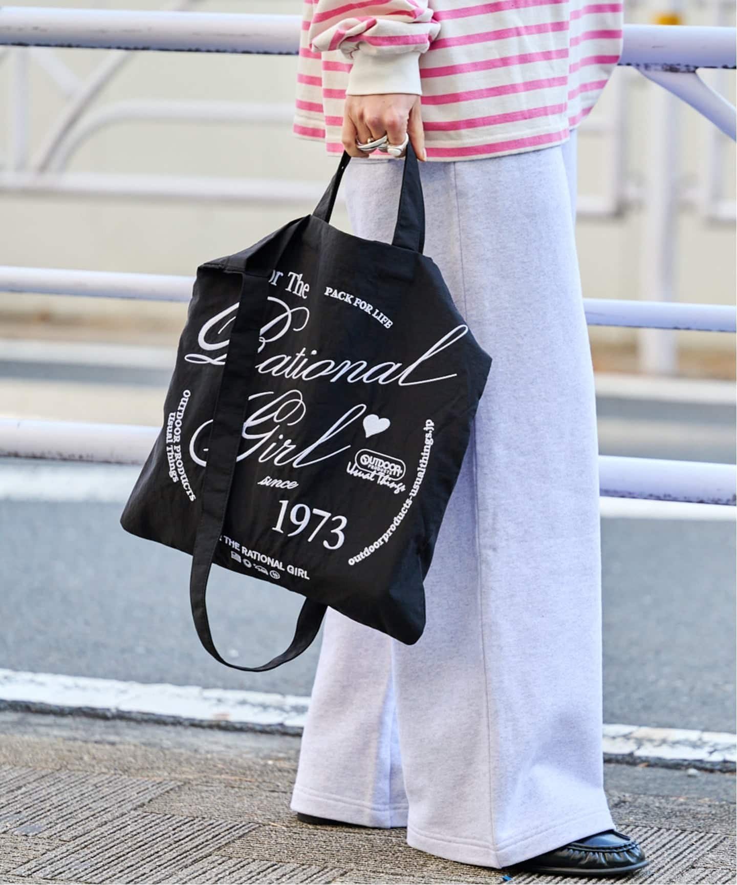 【アウトドアプロダクツ ユージュアルシングス/OUTDOOR PRODUCTS Usual Things】の≪新色追加 ≫Rational Girl ナイロン2WAYトート インテリア・キッズ・メンズ・レディースファッション・服の通販 founy(ファウニー) 　ファッション　Fashion　レディースファッション　Fashion for Women　バッグ　Bags　ショルダー　Shoulder, Shoulder Strap　デニム　Denim, Jeans Material　エレガント 上品　Elegant　2026年　2026　2026春夏・S/S　Spring/Summer 2026 SS26　ブラック|ID: prp329100004977572 ipo3291000000037305787