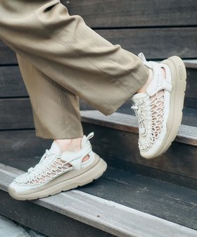【キーン/KEEN】のWOMEN UNEEK WK レディース ユニーク ダブルケー 大人の最旬トレンドファッション＆コーディネート founy(ファウニー) ファッション Fashion レディースファッション Fashion for Women アウトドア Outdoor Clothing クッション Cushion, Throw Pillow 軽量 Lightweight, Ultra Light サンダル Sandals, Summer Shoes スニーカー Sneakers, Trainers スリッポン Slip-On, Loafer フィット Fit, Slim Fit プレート Plate, Dish ラウンド Round, Round Neck 旅行 Travel |ID:prp329100004977582