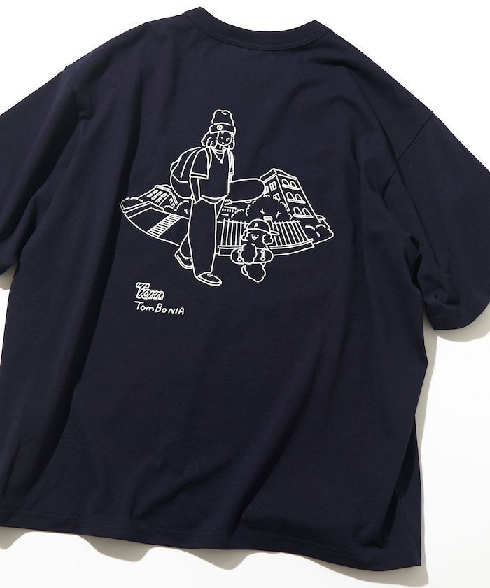 【フリークスストア/FREAK'S STORE】のtombonia/トムボニア バックプリント クルーネック ポケットTシャツ/スケートボーイ インテリア・キッズ・メンズ・レディースファッション・服の通販 founy(ファウニー) 　ファッション　Fashion　レディースファッション　Fashion for Women　トップス・カットソー　Cut & Sew Tops　シャツ・ブラウス・オフィスカジュアル　Elegant Blouses & Button-Ups　ロングTシャツ・Tシャツ　Longline T-Shirts & Tees　バッグ　Bags　2026年　2026　2026春夏・S/S　Spring/Summer 2026 SS26　おすすめ　Recommended / Our Picks　プリント　Print, Printed Pattern　ベーシック　Basic, Essential　ポケット　Pocket, Pocket Detail　人気　Popular, Best Seller　夏　Summer　S/S・春夏　SS, Spring/Summer, Warm Season　ネイビー|ID: prp329100004978156 ipo3291000000037308186