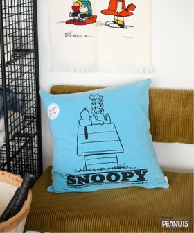 【ジャーナルスタンダード ファニチャー/journal standard Furniture / MEN】の【PEANUTS*SPORTS WEAR by JSF】別注 SWEAT CUSHION クッションカバー 大人の最旬トレンドファッション＆コーディネート founy(ファウニー) ファッション Fashion メンズファッション Fashion for Men ヴィンテージ Vintage Style キャラクター Character, Licensed Characters クッション Cushion, Throw Pillow シンプル Simple, Minimal スウェット / スエット Sweatshirt, Sweatwear スポーツ Sports, Activewear プリント Print, Printed Pattern 別注 Limited Edition, Custom Order リラックス Relax, Relaxed Fit おすすめ Recommended / Our Picks 犬 Dog |ID:prp329100004978167