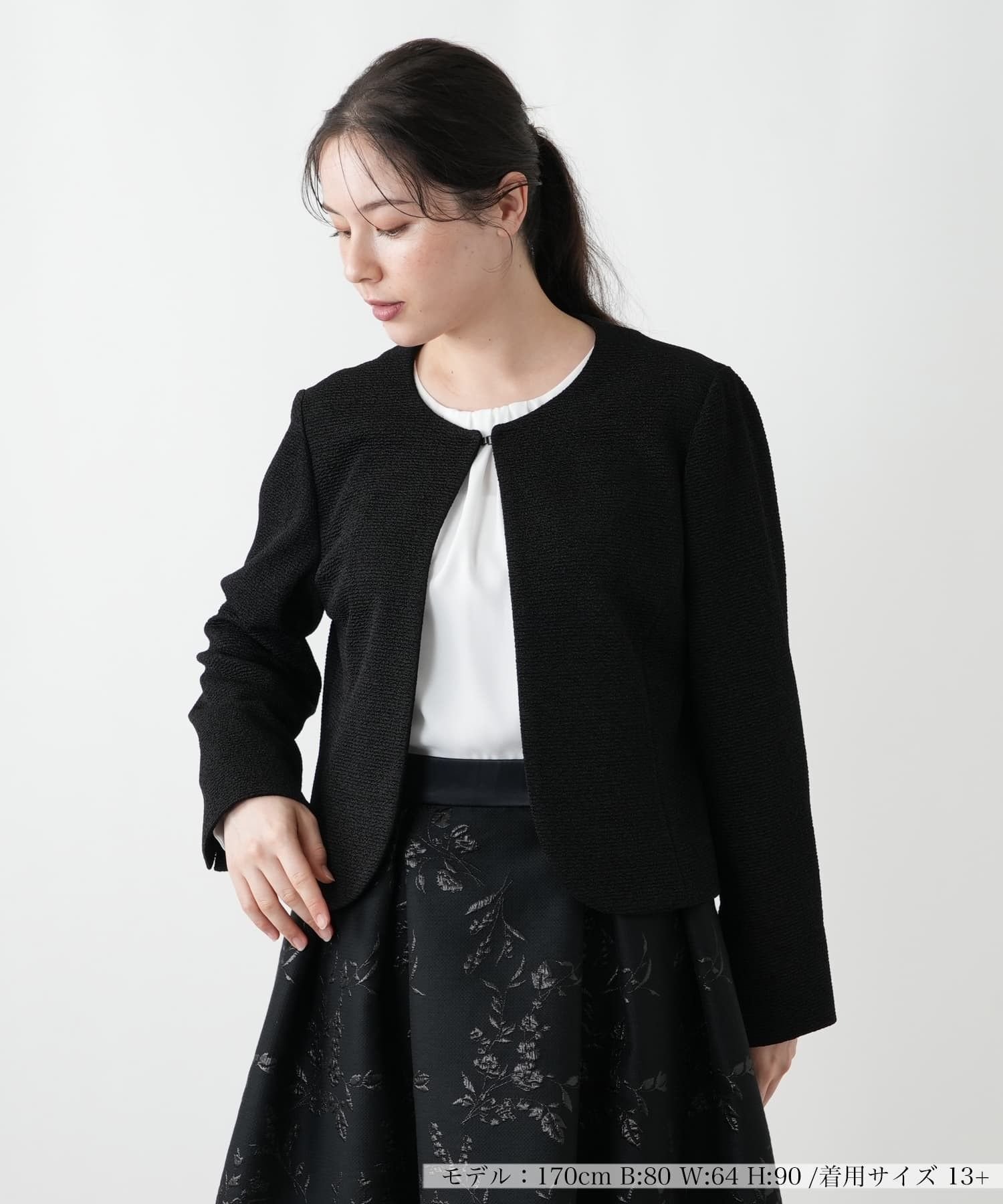【レリアンプラスハウス/Leilian PLUS HOUSE】のジャケット【セレモニー】 インテリア・キッズ・メンズ・レディースファッション・服の通販 founy(ファウニー) 　ファッション　Fashion　レディースファッション　Fashion for Women　アウター　Coat / Outerwear Collection　レディースジャケット・軽アウター　Jackets　エレガント 上品　Elegant　シンプル　Simple, Minimal　ジャケット　Jacket, Outerwear　セレモニー　Ceremony　バランス　Balance, Style Balance　ビジネス 仕事 通勤　Business / Work / Commuting　フロント　Front, Front Design　ポケット　Pocket, Pocket Detail　ラウンド　Round, Round Neck　秋　Autumn　ブラック|ID: prp329100004978211 ipo3291000000037308390