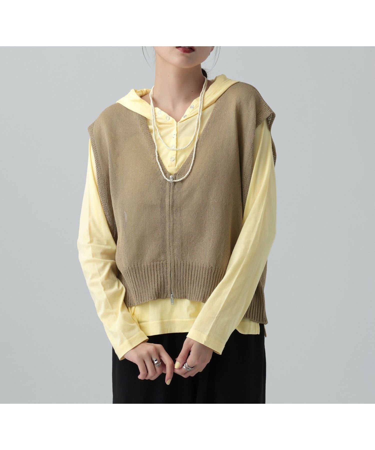 【レプシィム ローリーズファーム/LEPSIM LOWRYS FARM】のペーパーWZIPベスト インテリア・キッズ・メンズ・レディースファッション・服の通販 founy(ファウニー) 　ファッション　Fashion　レディースファッション　Fashion for Women　アウター　Coat / Outerwear Collection　トップス・カットソー　Cut & Sew Tops　ベスト&ジレ / 重ね着スタイル　Vests & Gilets　インナー　Innerwear　シアー　Sheer, See-Through　タンク　Tank Top, Sleeveless Top　ベスト　Vest, Waistcoat　ペーパー　Paper, Kraft Paper　モカーキ53|ID: prp329100004978226 ipo3291000000037308430