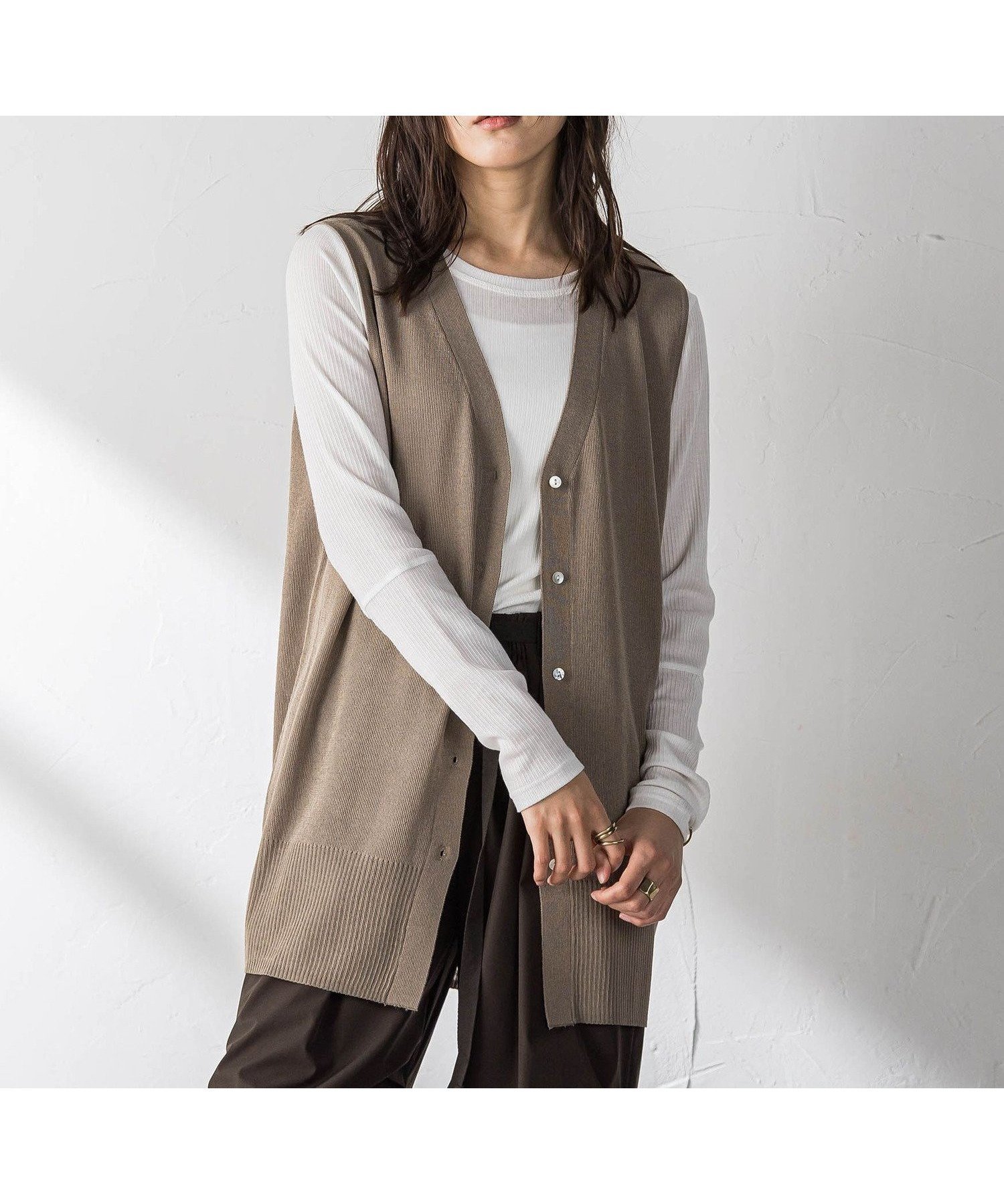 【メイソングレイ/MAYSON GREY】のハイゲージロングジレ インテリア・キッズ・メンズ・レディースファッション・服の通販 founy(ファウニー) 　ファッション　Fashion　レディースファッション　Fashion for Women　アウター　Coat / Outerwear Collection　トップス・カットソー　Cut & Sew Tops　ベスト&ジレ / 重ね着スタイル　Vests & Gilets　春　Spring　ストレート　Straight, Straight Cut　タンク　Tank Top, Sleeveless Top　ノースリーブ　Sleeveless, No-Sleeve　バランス　Balance, Style Balance　パターン　Pattern, Design Print　ボトム　Bottoms, Lower Wear　ロング　Long, Long-Length　ワイド　Wide, Wide Fit　S/S・春夏　SS, Spring/Summer, Warm Season　夏　Summer　2026年　2026　2026春夏・S/S　Spring/Summer 2026 SS26　ベージュ|ID: prp329100004978237 ipo3291000000037308484