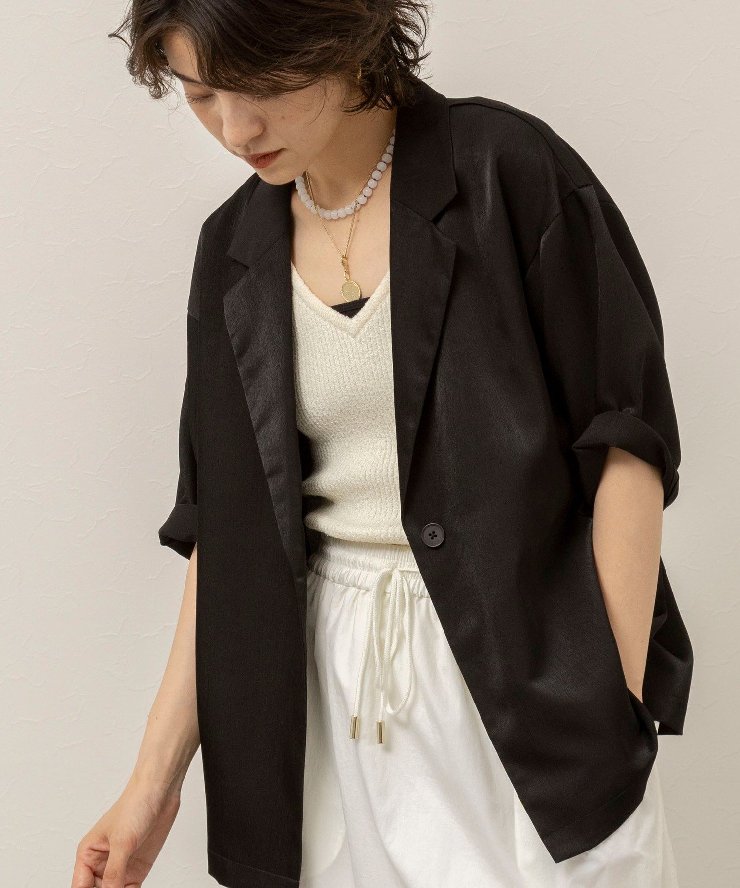 【ノーリーズ/NOLLEY'S】の【MAQWEL/マクウェル】サテンハーフスリーブジャケット インテリア・キッズ・メンズ・レディースファッション・服の通販 founy(ファウニー) 　ファッション　Fashion　レディースファッション　Fashion for Women　アウター　Coat / Outerwear Collection　レディースジャケット・軽アウター　Jackets　2026年　2026　2026春夏・S/S　Spring/Summer 2026 SS26　おすすめ　Recommended / Our Picks　サテン　Satin, Glossy Fabric　ジャケット　Jacket, Outerwear　タンク　Tank Top, Sleeveless Top　フロント　Front, Front Design　半袖　Short Sleeve, Half Sleeve　夏　Summer　ブラック|ID: prp329100004978241 ipo3291000000037308502