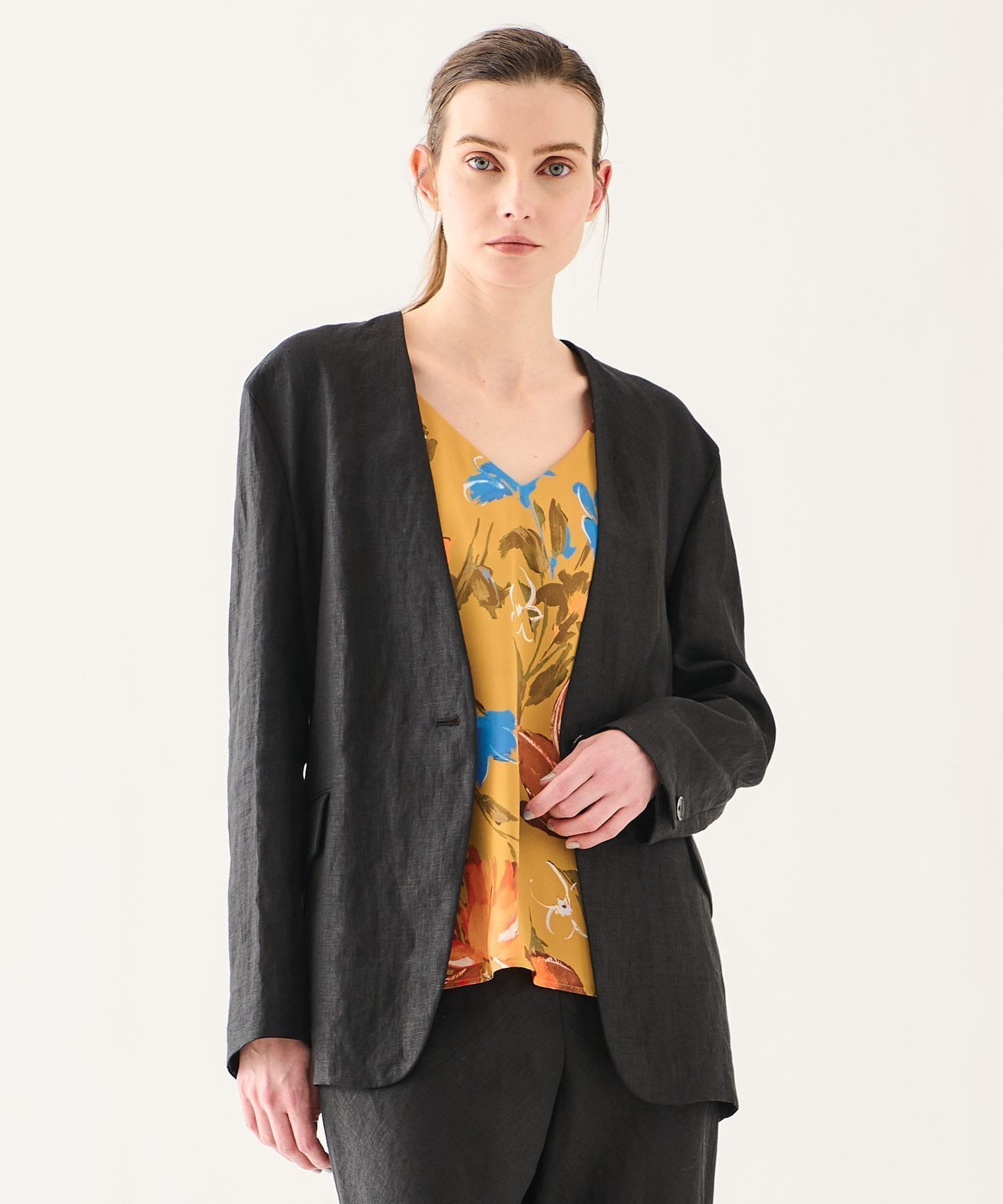 【エストネーション/ESTNATION】のESTNATION / リネンノーカラージャケット インテリア・キッズ・メンズ・レディースファッション・服の通販 founy(ファウニー) 　ファッション　Fashion　レディースファッション　Fashion for Women　アウター　Coat / Outerwear Collection　レディースジャケット・軽アウター　Jackets　ノーカラージャケット / シンプル上品コーデ　Collarless Jackets　おすすめ　Recommended / Our Picks　ジャケット　Jacket, Outerwear　セットアップ　Set-Up, Coordinated Outfit　フロント　Front, Front Design　リネン　Linen, Linen Fabric　ブラック|ID: prp329100004978262 ipo3291000000037308572