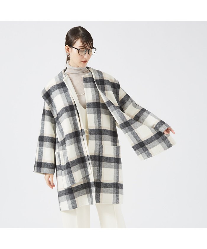 【カリテ/qualite】のチェックダブルフェイスストールコート インテリア・キッズ・メンズ・レディースファッション・服の通販 founy(ファウニー) https://founy.com/ ファッション Fashion レディースファッション Fashion for Women アウター Coat / Outerwear Collection コート・ロングコート・ピーコート Long Coats, Peacoats & More ストール Stole, Wrap チェック Check, Plaid, Tartan マフラー Scarf, Muffler ワイド Wide, Wide Fit |ID: prp329100004978313 ipo3291000000037308740