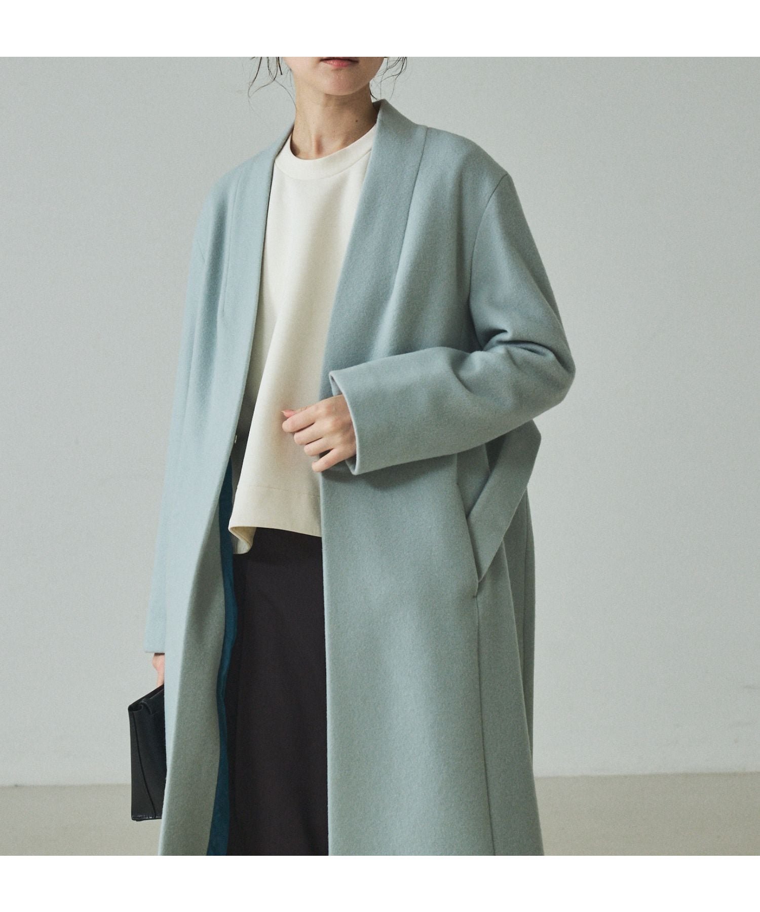 【カリテ/qualite】のショートビーバーコート 大人の最旬トレンドファッション＆コーディネート founy(ファウニー) 　ファッション　Fashion　レディースファッション　Fashion for Women　アウター　Coat / Outerwear Collection　コート・ロングコート・ピーコート　Long Coats, Peacoats & More　ショート　Short, Short Length　シンプル　Simple, Minimal　スニーカー　Sneakers, Trainers　デニム　Denim, Jeans Material　バランス　Balance, Style Balance　フォーマル　Formal, Dressy　リラックス　Relax, Relaxed Fit　エレガント 上品　Elegant　 other-1|ID: prp329100004978316 ipo3291000000037308749