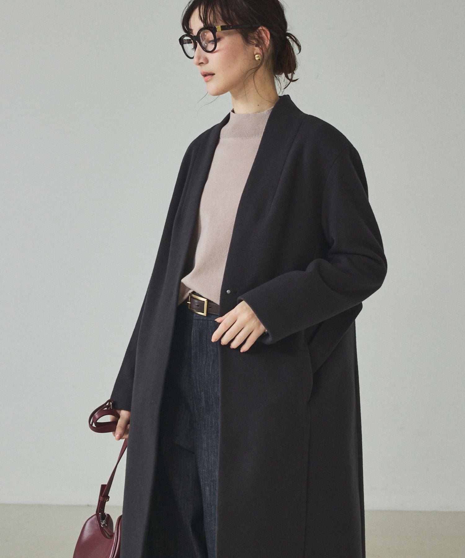 【カリテ/qualite】のショートビーバーコート インテリア・キッズ・メンズ・レディースファッション・服の通販 founy(ファウニー) 　ファッション　Fashion　レディースファッション　Fashion for Women　アウター　Coat / Outerwear Collection　コート・ロングコート・ピーコート　Long Coats, Peacoats & More　ショート　Short, Short Length　シンプル　Simple, Minimal　スニーカー　Sneakers, Trainers　デニム　Denim, Jeans Material　バランス　Balance, Style Balance　フォーマル　Formal, Dressy　リラックス　Relax, Relaxed Fit　エレガント 上品　Elegant　チャコールグレー|ID: prp329100004978316 ipo3291000000037308751