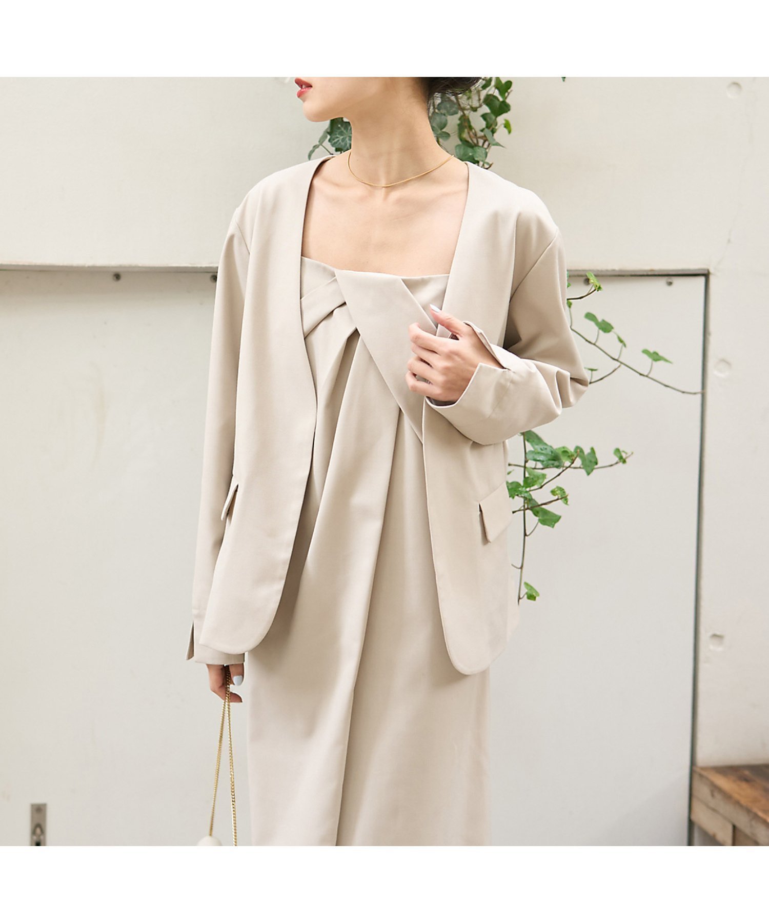 【ルージュヴィフラクレ/Rouge vif la cle】の【一部店舗限定】【2点セット】シングルジャケット*キャミワンピSET インテリア・キッズ・メンズ・レディースファッション・服の通販 founy(ファウニー) 　ファッション　Fashion　レディースファッション　Fashion for Women　アウター　Coat / Outerwear Collection　レディースジャケット・軽アウター　Jackets　ワンピース　Dresses　キャミソールワンピース　Camisole Dresses　エレガント 上品　Elegant　キャミワンピース　Cami Dress, Slip Dress　シンプル　Simple, Minimal　ジャケット　Jacket, Outerwear　フォーマル　Formal, Dressy　フロント　Front, Front Design　グレージュ|ID: prp329100004978320 ipo3291000000037308764