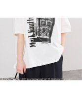 【イエナ/IENA】の《追加 》LIFE PICTURE COLLECTION PHOTO Tシャツ 大人の最旬トレンドファッション＆コーディネート founy(ファウニー) ファッション Fashion レディースファッション Fashion for Women トップス・カットソー Cut & Sew Tops シャツ・ブラウス・オフィスカジュアル Elegant Blouses & Button-Ups ロングTシャツ・Tシャツ Longline T-Shirts & Tees 2026年 2026 2026春夏・S/S Spring/Summer 2026 SS26 おすすめ Recommended / Our Picks インナー Innerwear カーディガン Cardigan, Knitwear コラボ Collaboration, Collab シンプル Simple, Minimal ジャケット Jacket, Outerwear デニム Denim, Jeans Material プリント Print, Printed Pattern モノトーン Monotone, Black and White |ID:prp329100004978369