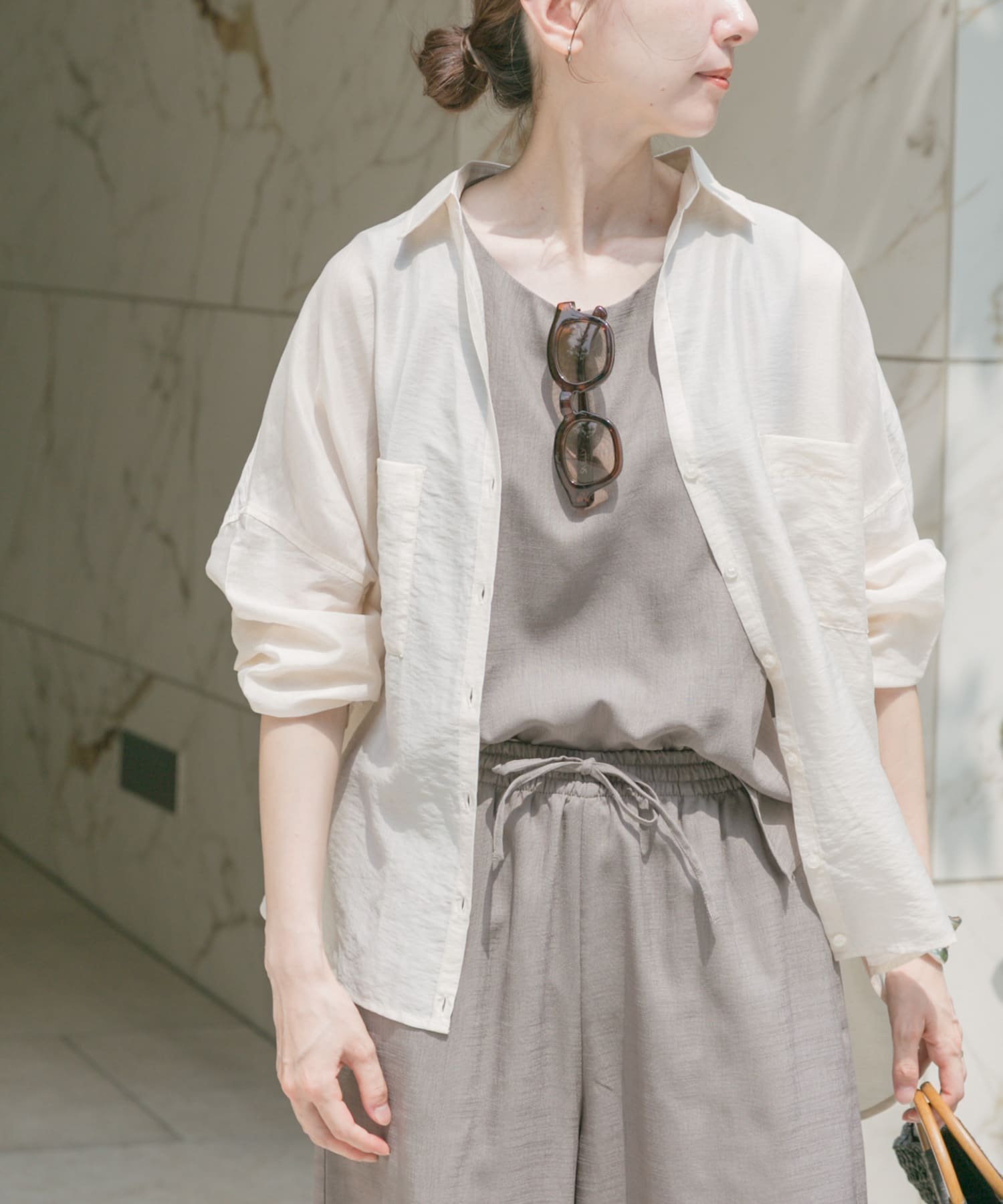 【アイテムズアーバンリサーチ/ITEMS URBAN RESEARCH】のシアーポケットスキッパーシャツ インテリア・キッズ・メンズ・レディースファッション・服の通販 founy(ファウニー) 　ファッション　Fashion　レディースファッション　Fashion for Women　トップス・カットソー　Cut & Sew Tops　シャツ・ブラウス・オフィスカジュアル　Elegant Blouses & Button-Ups　2026年　2026　2026春夏・S/S　Spring/Summer 2026 SS26　シアー　Sheer, See-Through　スキッパー　Skipper, Open Collar　リラックス　Relax, Relaxed Fit　エレガント 上品　Elegant　夏　Summer　S/S・春夏　SS, Spring/Summer, Warm Season　ホワイト|ID: prp329100004978426 ipo3291000000037309242
