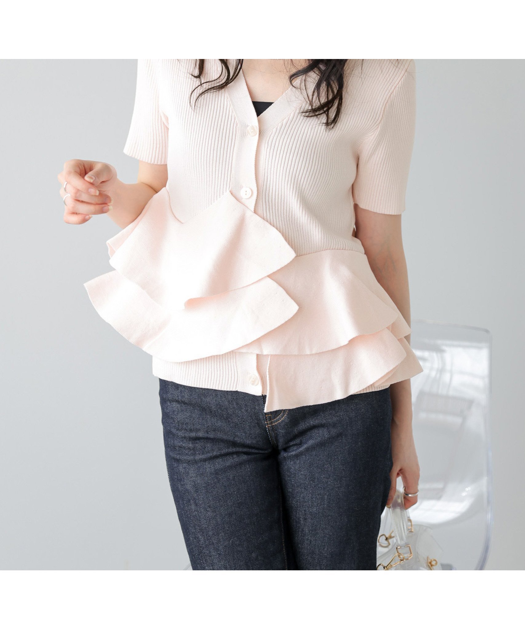【ラジュール/Lajour】のペプラムリブニットカーディガン インテリア・キッズ・メンズ・レディースファッション・服の通販 founy(ファウニー) 　ファッション　Fashion　レディースファッション　Fashion for Women　トップス・カットソー　Cut & Sew Tops　ニット　Knit Tops & Sweaters　カーディガン・羽織り　Layered Style Cardigans　2026年　2026　2026春夏・S/S　Spring/Summer 2026 SS26　アシンメトリー　Asymmetrical Style　イレギュラー　Irregular Design　デコルテ　Décolleté, Neckline　フリル　Frill, Ruffle　ペプラム　Peplum, Flared Hem　半袖ピンク|ID: prp329100004978437 ipo3291000000037309324