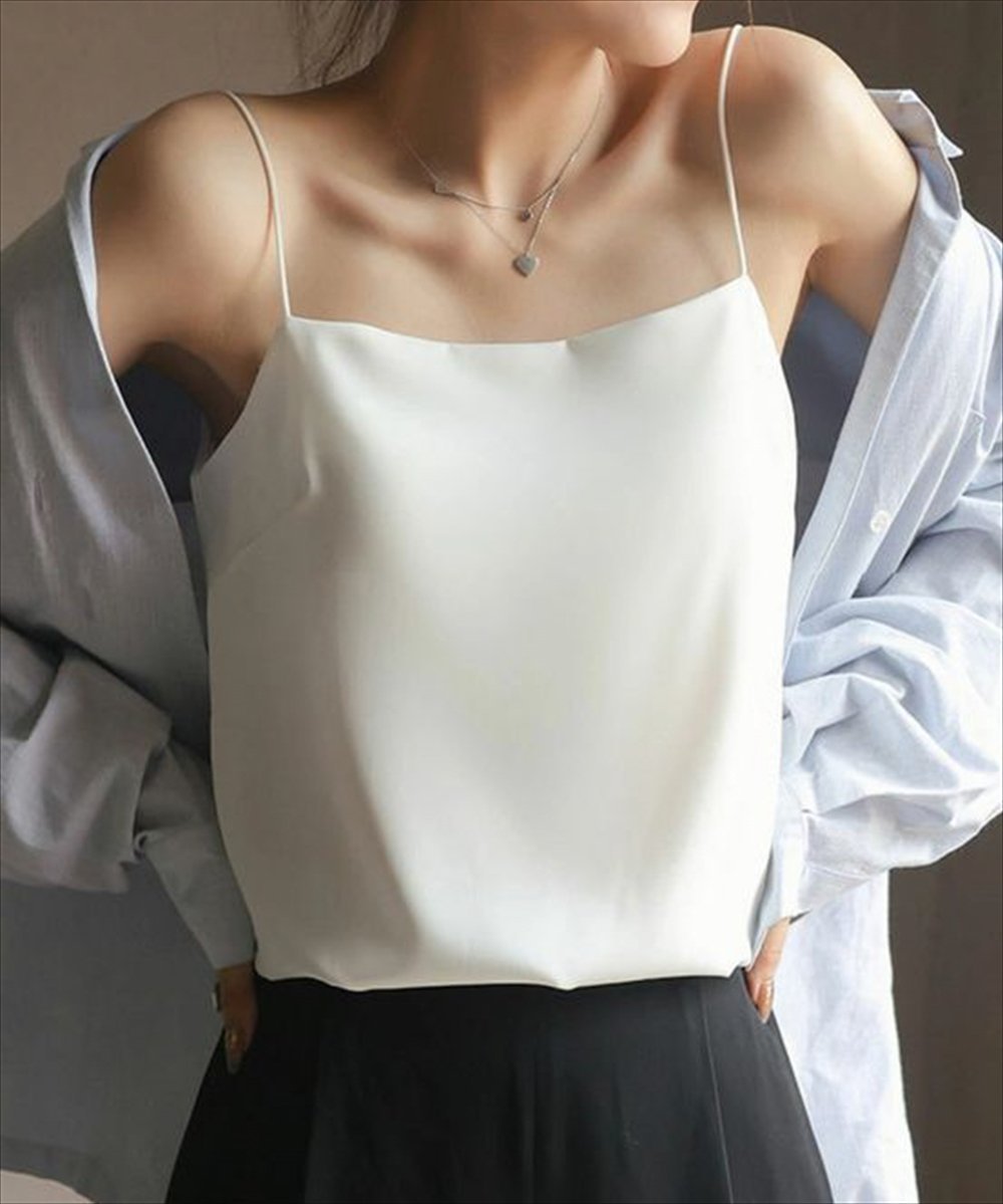 【ラジュール/Lajour】のカップ付きキャミソール インテリア・キッズ・メンズ・レディースファッション・服の通販 founy(ファウニー) 　ファッション　Fashion　レディースファッション　Fashion for Women　トップス・カットソー　Cut & Sew Tops　キャミソール&ノースリーブ　Camisoles & Sleeveless Tops　キャミソール　Camisole, Spaghetti Strap Top　サテン　Satin, Glossy Fabric　デコルテ　Décolleté, Neckline　フィット　Fit, Slim Fit　ラップ　Wrap, Wrap Design　エレガント 上品　Elegant　Aタイプホワイト|ID: prp329100004978444 ipo3291000000037309367