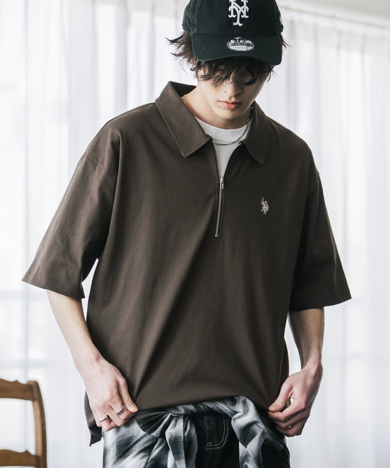 【ロッキーモンロー/Rocky Monroe】の新色追加 U.S. POLO ASSN. ワンポイントロゴ刺繍天竺半袖ハーフZIPポロ インテリア・キッズ・メンズ・レディースファッション・服の通販 founy(ファウニー) 　ファッション　Fashion　レディースファッション　Fashion for Women　トップス・カットソー　Cut & Sew Tops　インナー　Innerwear　シンプル　Simple, Minimal　スポーツ　Sports, Activewear　スリット　Slit, Slit Detail　ハーフ　Half, Half-Length　バランス　Balance, Style Balance　ポロシャツ　Polo Shirt, Collared Tee　別注　Limited Edition, Custom Order　半袖　Short Sleeve, Half Sleeve　メンズ　Men's, Menswear　リラックス　Relax, Relaxed Fit　ワイド　Wide, Wide Fit　ワンポイント　One Point, Statement Accent　再入荷　Restock / Back in Stock　おすすめ　Recommended / Our Picks　2026年　2026　2026春夏・S/S　Spring/Summer 2026 SS26　ブラウン|ID: prp329100004978447 ipo3291000000037309391