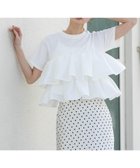 【センスオブプレイス/SENSE OF PLACE by URBAN RESEARCH】のシャイニーフリルドッキングカットトップ 大人の最旬トレンドファッション＆コーディネート founy(ファウニー) ファッション Fashion レディースファッション Fashion for Women カットソー Cut and Sewn Top シャイニー Shiny, Glossy Finish シンプル Simple, Minimal スマート Smart, Elegant ドッキング Docking, Mixed Material バランス Balance, Style Balance フリル Frill, Ruffle モダン Modern, Contemporary S/S・春夏 SS, Spring/Summer, Warm Season 夏 Summer 2026年 2026 2026春夏・S/S Spring/Summer 2026 SS26 thumbnail オフホワイト|ID: prp329100004978469 ipo3291000000037309523