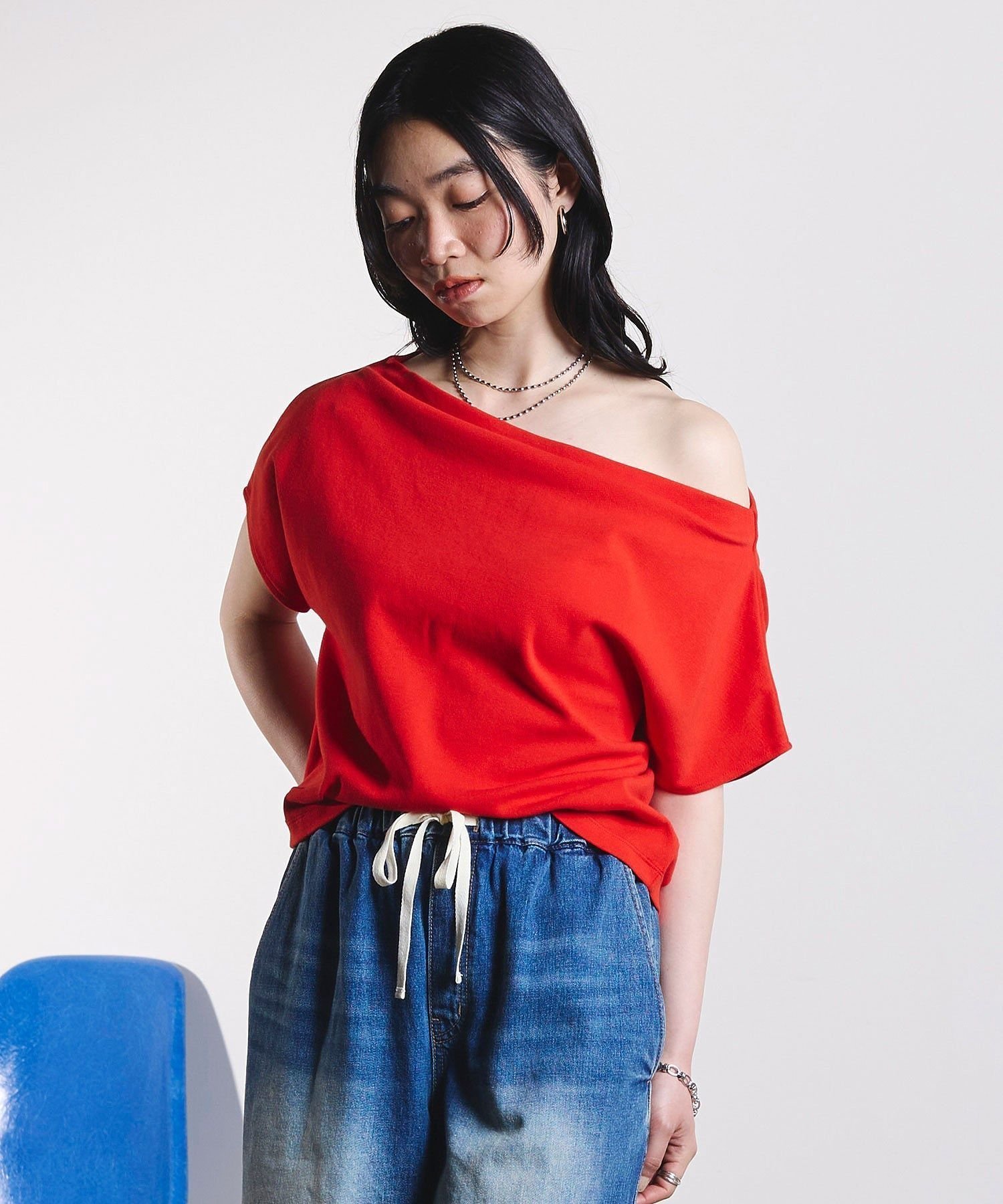 【ローズバッド/ROSE BUD】のOFF SHOULDER TOP インテリア・キッズ・メンズ・レディースファッション・服の通販 founy(ファウニー) 　ファッション　Fashion　レディースファッション　Fashion for Women　ワンピース　Dresses　カットソー　Cut and Sewn Top　スタンダード　Standard, Basic　デコルテ　Décolleté, Neckline　バランス　Balance, Style Balance　RED|ID: prp329100004978533 ipo3291000000037309797
