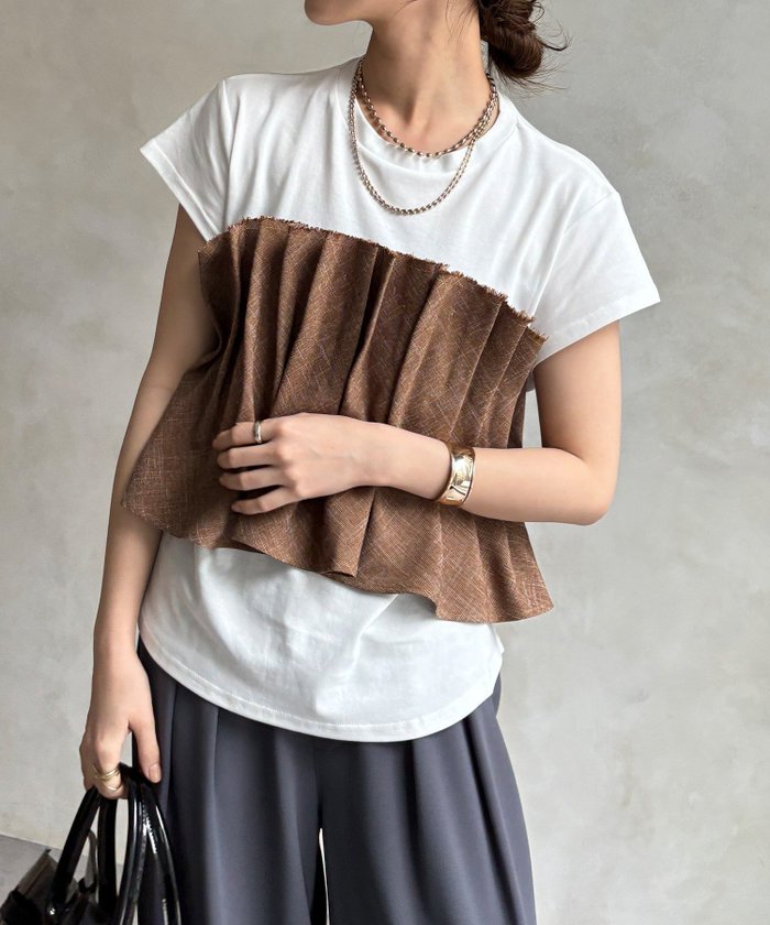 【ドゥドゥ/DouDou】の【WEB限定】ビスチェ切替TEE インテリア・キッズ・メンズ・レディースファッション・服の通販 founy(ファウニー) https://founy.com/ ファッション Fashion レディースファッション Fashion for Women トップス・カットソー Cut & Sew Tops ビスチェ Bustiers & Corset Tops / Layered Bustier Style カットソー Cut and Sewn Top 切替 Switching, Contrast Panel シンプル Simple, Minimal スマート Smart, Elegant ドッキング Docking, Mixed Material ビスチェ Bustier, Corset Top S/S・春夏 SS, Spring/Summer, Warm Season 再入荷 Restock / Back in Stock 夏 Summer 2026年 2026 2026春夏・S/S Spring/Summer 2026 SS26 |ID: prp329100004978577 ipo3291000000037309962