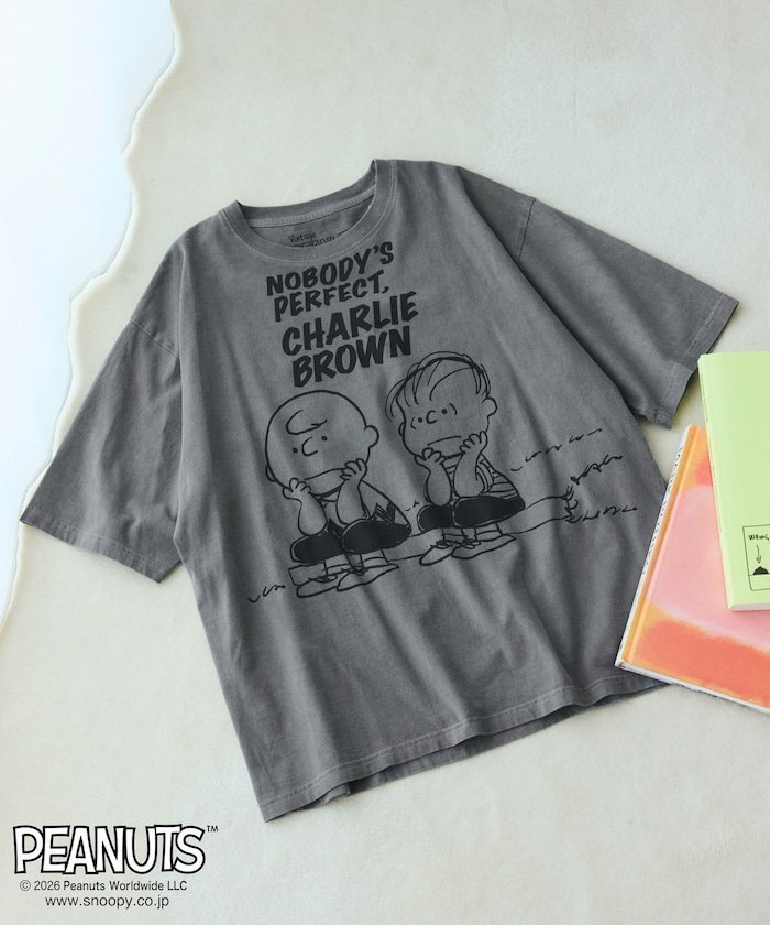 【フリークスストア/FREAK'S STORE】のPEANUTS BUDDY フロント プリント 半袖 Tシャツ インテリア・キッズ・メンズ・レディースファッション・服の通販 founy(ファウニー) 　ファッション　Fashion　レディースファッション　Fashion for Women　トップス・カットソー　Cut & Sew Tops　シャツ・ブラウス・オフィスカジュアル　Elegant Blouses & Button-Ups　ロングTシャツ・Tシャツ　Longline T-Shirts & Tees　2026年　2026　2026春夏・S/S　Spring/Summer 2026 SS26　おすすめ　Recommended / Our Picks　サテン　Satin, Glossy Fabric　ジャケット　Jacket, Outerwear　タイトスカート　Pencil Skirt, Tight Skirt　フロント　Front, Front Design　プリント　Print, Printed Pattern　ミックス　Mix, Mixed Style　モノトーン　Monotone, Black and White　リラックス　Relax, Relaxed Fit　半袖　Short Sleeve, Half Sleeve　夏　Summer　S/S・春夏　SS, Spring/Summer, Warm Season　チャコールグレー|ID: prp329100004978590 ipo3291000000037310014