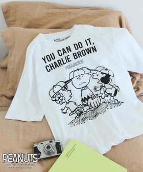 【フリークスストア/FREAK'S STORE】 PEANUTS YOU CAN DO IT フロント プリント 半袖 Tシャツ大人の最旬トレンドファッション＆コーディネート founy(ファウニー) ファッション Fashion レディースファッション Fashion for Women トップス・カットソー Cut & Sew Tops シャツ・ブラウス・オフィスカジュアル Elegant Blouses & Button-Ups ロングTシャツ・Tシャツ Longline T-Shirts & Tees 2026年 2026 2026春夏・S/S Spring/Summer 2026 SS26 おすすめ Recommended / Our Picks サテン Satin, Glossy Fabric ジャケット Jacket, Outerwear タイトスカート Pencil Skirt, Tight Skirt フロント Front, Front Design プリント Print, Printed Pattern ミックス Mix, Mixed Style モノトーン Monotone, Black and White リラックス Relax, Relaxed Fit 半袖 Short Sleeve, Half Sleeve 夏 Summer S/S・春夏 SS, Spring/Summer, Warm Season |ID:prp329100004978591