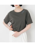 【サマンサモスモス/Samansa Mos2】の【接触冷感】アソートワンポイント刺繍Tシャツ 大人の最旬トレンドファッション＆コーディネート founy(ファウニー) ファッション Fashion レディースファッション Fashion for Women トップス・カットソー Cut & Sew Tops シャツ・ブラウス・オフィスカジュアル Elegant Blouses & Button-Ups ロングTシャツ・Tシャツ Longline T-Shirts & Tees ワンポイント One Point, Statement Accent thumbnail チャコールグレー|ID: prp329100004978604 ipo3291000000037310065