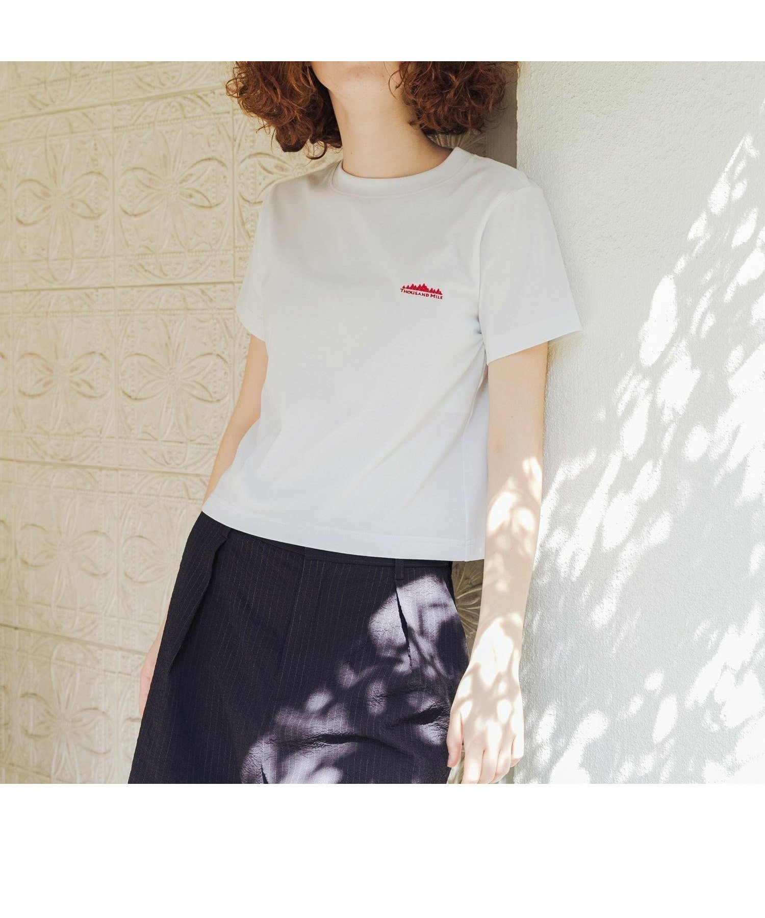 【アーバンリサーチ/URBAN RESEARCH】の『別注』THOUSAND MILE×URBAN RESEARCH SHORT SLEEVE T-SHIRTS インテリア・キッズ・メンズ・レディースファッション・服の通販 founy(ファウニー) 　ファッション　Fashion　レディースファッション　Fashion for Women　トップス・カットソー　Cut & Sew Tops　シャツ・ブラウス・オフィスカジュアル　Elegant Blouses & Button-Ups　ロングTシャツ・Tシャツ　Longline T-Shirts & Tees　アウトドア　Outdoor Clothing　カリフォルニア　California, Cali Style　コンパクト　Compact, Small Size　吸水　Absorbent, Quick-Dry　ショート　Short, Short Length　スラックス　Slacks, Dress Pants　スリーブ　Sleeve, Long Sleeve / Short Sleeve　デニム　Denim, Jeans Material　ベーシック　Basic, Essential　別注　Limited Edition, Custom Order　S/S・春夏　SS, Spring/Summer, Warm Season　夏　Summer　2026年　2026　2026春夏・S/S　Spring/Summer 2026 SS26　ホワイト|ID: prp329100004978627 ipo3291000000037310169