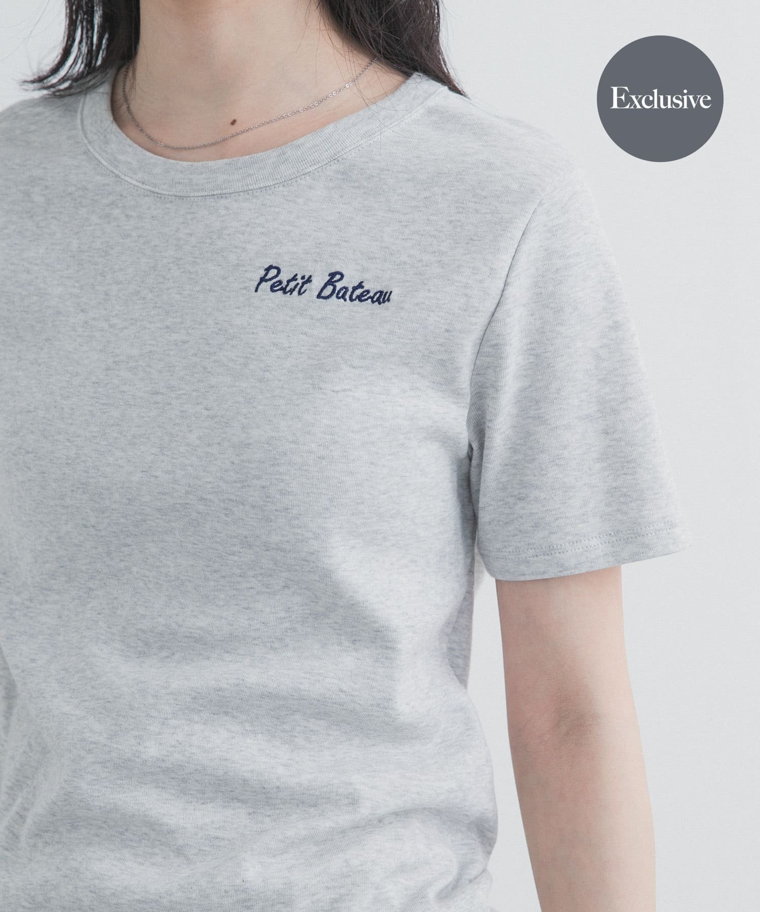 【アーバンリサーチ ドアーズ/URBAN RESEARCH DOORS】の『別注』PETIT BATEAU×DOORS EMBROIDERYT-SHIRTSCU インテリア・キッズ・メンズ・レディースファッション・服の通販 founy(ファウニー) 　ファッション　Fashion　レディースファッション　Fashion for Women　トップス・カットソー　Cut & Sew Tops　シャツ・ブラウス・オフィスカジュアル　Elegant Blouses & Button-Ups　ロングTシャツ・Tシャツ　Longline T-Shirts & Tees　定番　Standard, Basic Item　人気　Popular, Best Seller　フィット　Fit, Slim Fit　フランス　France, French　ベビー　Baby, Babywear　ベーシック　Basic, Essential　別注　Limited Edition, Custom Order　半袖　Short Sleeve, Half Sleeve　S/S・春夏　SS, Spring/Summer, Warm Season　夏　Summer　2026年　2026　2026春夏・S/S　Spring/Summer 2026 SS26　グレー|ID: prp329100004978638 ipo3291000000037310216