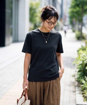 【スタイルデリ/STYLE DELI】の薄手スムースクルーネックTシャツ 大人の最旬トレンドファッション＆コーディネート founy(ファウニー) ファッション Fashion レディースファッション Fashion for Women トップス・カットソー Cut & Sew Tops シャツ・ブラウス・オフィスカジュアル Elegant Blouses & Button-Ups ロングTシャツ・Tシャツ Longline T-Shirts & Tees イエロー Yellow インナー Innerwear カーディガン Cardigan, Knitwear サロペット Overalls, Salopette ショルダー Shoulder, Shoulder Strap ジャケット Jacket, Outerwear ストレート Straight, Straight Cut スリット Slit, Slit Detail ドロップ Drop Shoulder, Dropped Style 定番 Standard, Basic Item なめらか Smooth, Silky Texture バランス Balance, Style Balance パステル Pastel, Soft Color 半袖 Short Sleeve, Half Sleeve 無地 Plain, Solid Color おすすめ Recommended / Our Picks 夏 Summer エレガント 上品 Elegant |ID:prp329100004978650