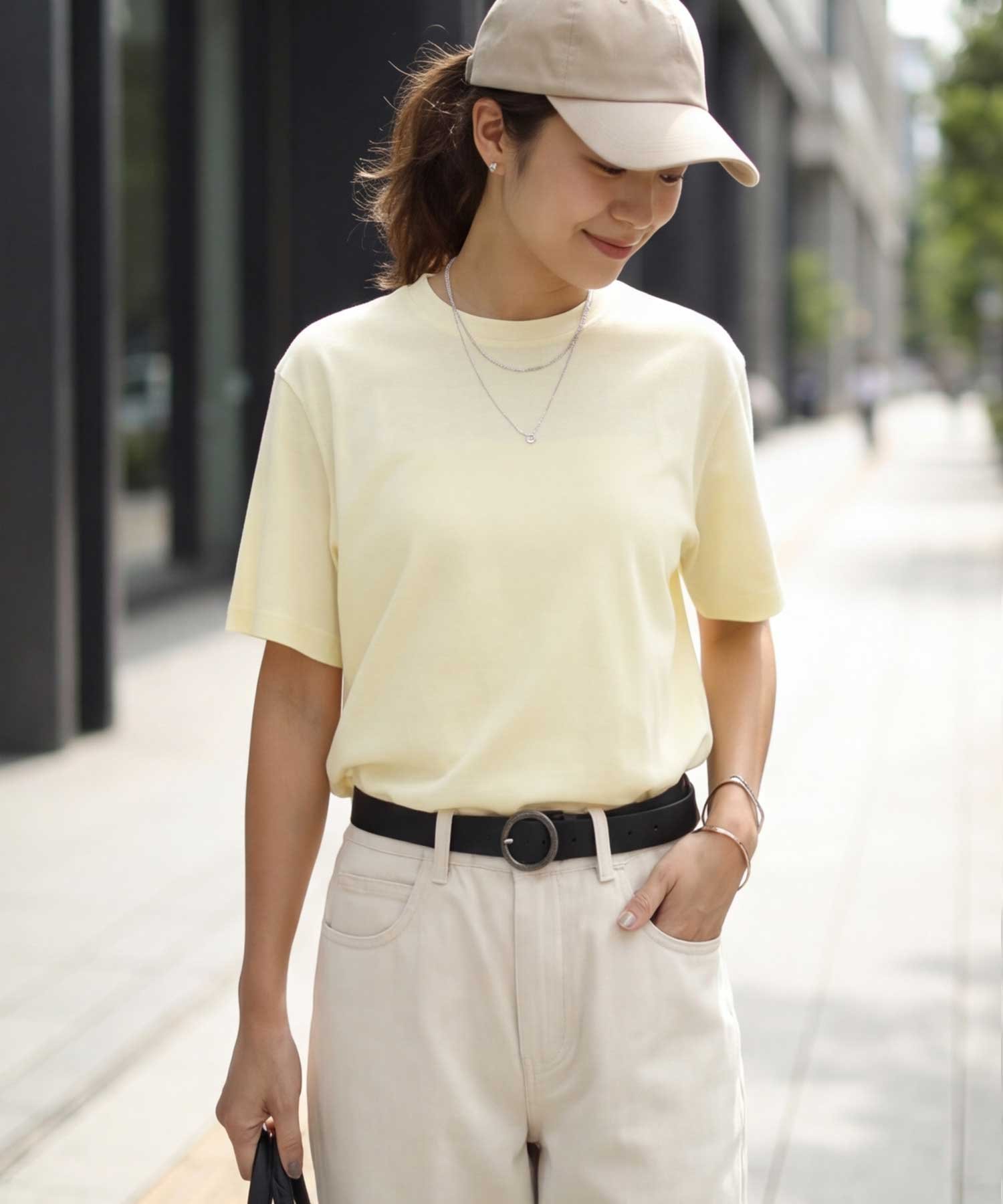 【スタイルデリ/STYLE DELI】の薄手スムースクルーネックTシャツ インテリア・キッズ・メンズ・レディースファッション・服の通販 founy(ファウニー) 　ファッション　Fashion　レディースファッション　Fashion for Women　トップス・カットソー　Cut & Sew Tops　シャツ・ブラウス・オフィスカジュアル　Elegant Blouses & Button-Ups　ロングTシャツ・Tシャツ　Longline T-Shirts & Tees　イエロー　Yellow　インナー　Innerwear　カーディガン　Cardigan, Knitwear　サロペット　Overalls, Salopette　ショルダー　Shoulder, Shoulder Strap　ジャケット　Jacket, Outerwear　ストレート　Straight, Straight Cut　スリット　Slit, Slit Detail　ドロップ　Drop Shoulder, Dropped Style　定番　Standard, Basic Item　なめらか　Smooth, Silky Texture　バランス　Balance, Style Balance　パステル　Pastel, Soft Color　半袖　Short Sleeve, Half Sleeve　無地　Plain, Solid Color　おすすめ　Recommended / Our Picks　夏　Summer　エレガント 上品　Elegant　イエロー|ID: prp329100004978650 ipo3291000000037310257