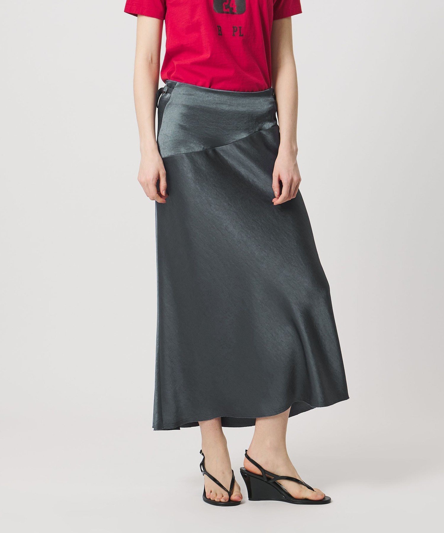 【ビューティ&ユース ユナイテッドアローズ/BEAUTY&YOUTH / UNITED ARROWS】のATTISESSION サテン カットオフ ミディアム スカート インテリア・キッズ・メンズ・レディースファッション・服の通販 founy(ファウニー) 　ファッション　Fashion　レディースファッション　Fashion for Women　スカート　Skirts　イレギュラー　Irregular Design　ヴィンテージ　Vintage Style　カットオフ　Cut-Off Design　コンパクト　Compact, Small Size　サテン　Satin, Glossy Fabric　スリム　Slim, Slim Fit　バイアス　Bias, Diagonal Cut　フィット　Fit, Slim Fit　おすすめ　Recommended / Our Picks　DK.GRAY|ID: prp329100004978709 ipo3291000000037310500
