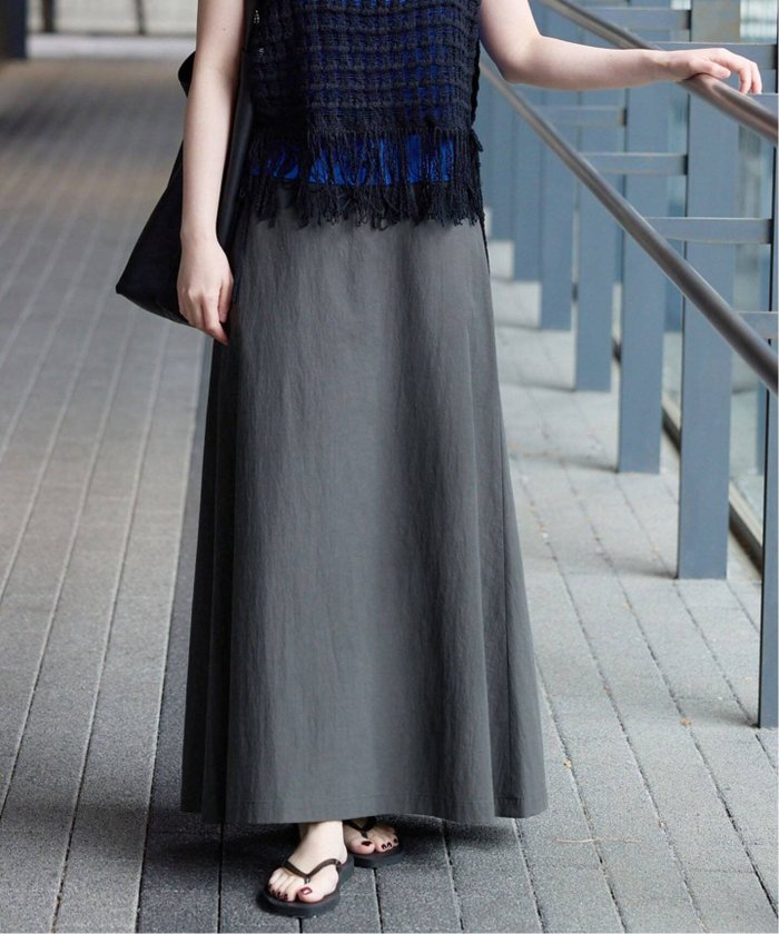 【イエナ/IENA】のドライフレアスカート インテリア・キッズ・メンズ・レディースファッション・服の通販 founy(ファウニー) https://founy.com/ ファッション Fashion レディースファッション Fashion for Women スカート Skirts Aライン・フレアスカート A-Line & Flared Skirts 2026年 2026 2026春夏・S/S Spring/Summer 2026 SS26 シンプル Simple, Minimal ノースリーブ Sleeveless, No-Sleeve バランス Balance, Style Balance フレア Flare, Flared ワッシャー Washer, Crinkled Finish |ID: prp329100004978776 ipo3291000000037310723