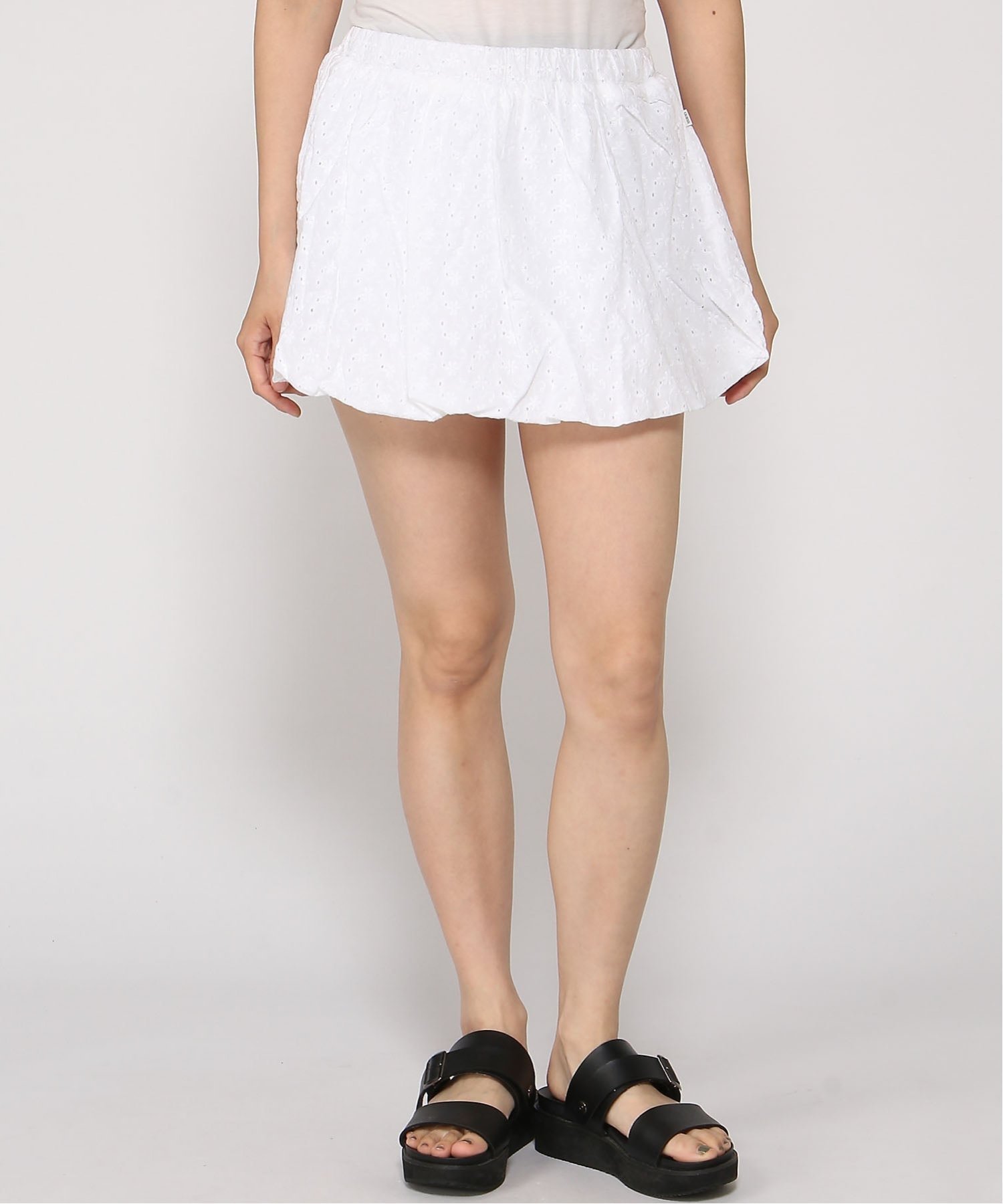 【ゲス/GUESS】のGUESS JEANS/Bubble Mini Skirt 大人の最旬トレンドファッション＆コーディネート founy(ファウニー) 　ファッション　Fashion　レディースファッション　Fashion for Women　スカート　Skirts　ミニスカート　Mini Skirts　2026年　2026　2026春夏・S/S　Spring/Summer 2026 SS26　サンダル　Sandals, Summer Shoes　シューズ　Shoes, Footwear　スニーカー　Sneakers, Trainers　トレンド　Trend, Trending Now　バルーン　Balloon, Balloon Silhouette　バレエ　Ballet, Ballet Style　フォルム　Silhouette, Form　ミニスカート　Mini Skirt, Short Skirt　夏　Summer　春　Spring　S/S・春夏　SS, Spring/Summer, Warm Season　 other-1|ID: prp329100004978782 ipo3291000000037310742