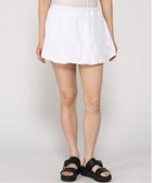 【ゲス/GUESS】のGUESS JEANS/Bubble Mini Skirt 大人の最旬トレンドファッション＆コーディネート founy(ファウニー) ファッション Fashion レディースファッション Fashion for Women スカート Skirts ミニスカート Mini Skirts 2026年 2026 2026春夏・S/S Spring/Summer 2026 SS26 サンダル Sandals, Summer Shoes シューズ Shoes, Footwear スニーカー Sneakers, Trainers トレンド Trend, Trending Now バルーン Balloon, Balloon Silhouette バレエ Ballet, Ballet Style フォルム Silhouette, Form ミニスカート Mini Skirt, Short Skirt 夏 Summer 春 Spring S/S・春夏 SS, Spring/Summer, Warm Season thumbnail ホワイト|ID: prp329100004978782 ipo3291000000037310743
