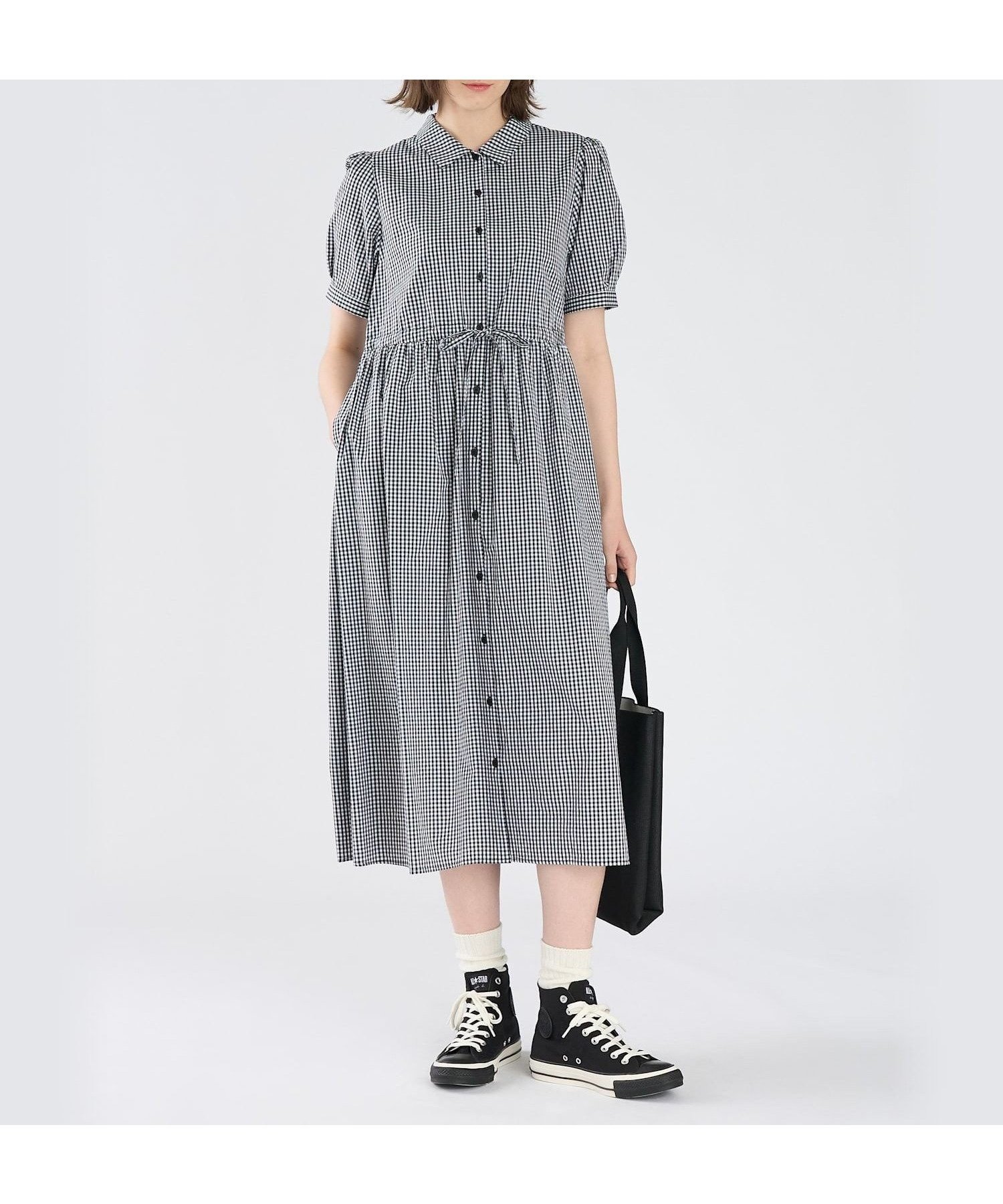 【アニエスベー ファム/agnes b. FEMME】のギンガムチェック コットン 半袖 ワンピース インテリア・キッズ・メンズ・レディースファッション・服の通販 founy(ファウニー) 　ファッション　Fashion　レディースファッション　Fashion for Women　ワンピース　Dresses　ギンガム　Gingham, Gingham Fabric　スリーブ　Sleeve, Long Sleeve / Short Sleeve　チェック　Check, Plaid, Tartan　フィット　Fit, Slim Fit　フェミニン　Feminine, Girly　フレア　Flare, Flared　フロント　Front, Front Design　半袖　Short Sleeve, Half Sleeve　ホワイト×ブラック|ID: prp329100004978828 ipo3291000000037310901