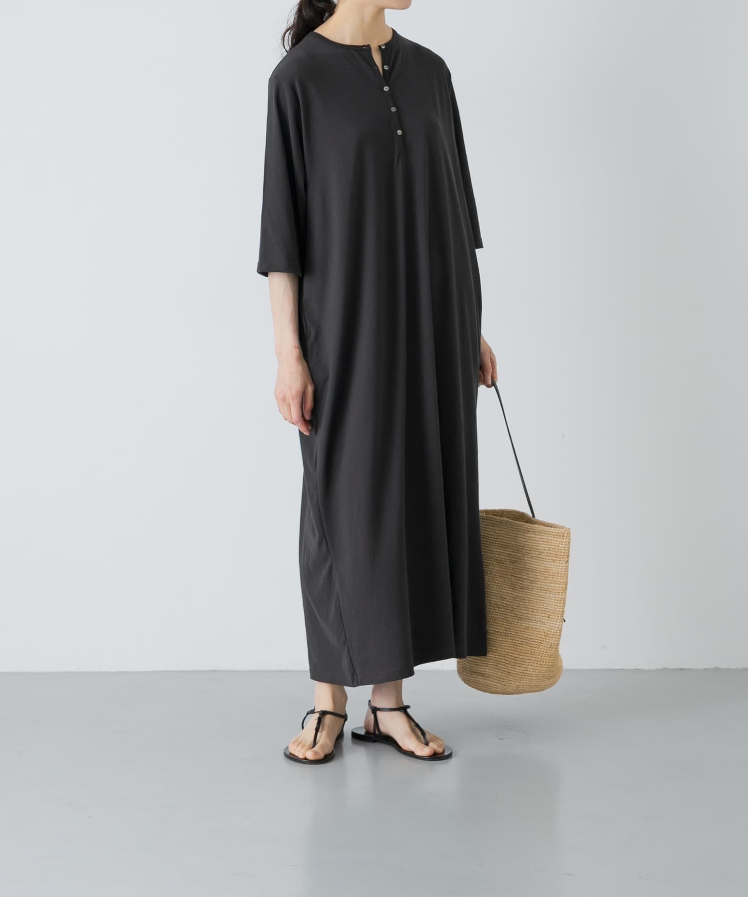 【かぐれ/kagure / URBAN RESEARCH】の『2サイズ展開』ヘンリーカットワンピース 大人の最旬トレンドファッション＆コーディネート founy(ファウニー) 　ファッション　Fashion　レディースファッション　Fashion for Women　ワンピース　Dresses　インナー　Innerwear　洗える　Machine Washable　とろみ　Fluid, Flowy Fabric　ツイル　Twist, Twisted Detail　ポケット　Pocket, Pocket Detail　S/S・春夏　SS, Spring/Summer, Warm Season　おすすめ　Recommended / Our Picks　夏　Summer　エレガント 上品　Elegant　2026年　2026　2026春夏・S/S　Spring/Summer 2026 SS26　 other-1|ID: prp329100004978843 ipo3291000000037310949
