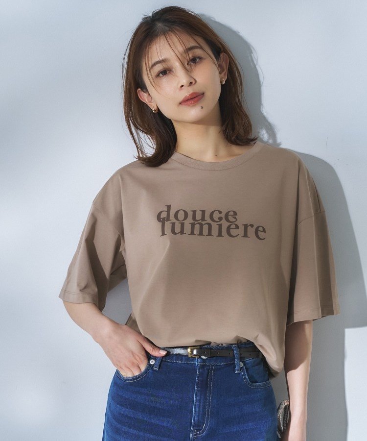 【アンタイトル/UNTITLED】のコットンロゴTシャツ インテリア・キッズ・メンズ・レディースファッション・服の通販 founy(ファウニー) 　ファッション　Fashion　レディースファッション　Fashion for Women　トップス・カットソー　Cut & Sew Tops　シャツ・ブラウス・オフィスカジュアル　Elegant Blouses & Button-Ups　ロングTシャツ・Tシャツ　Longline T-Shirts & Tees　クロップド　Cropped, Short Length　スマート　Smart, Elegant　エレガント 上品　Elegant　キャメルブラウン|ID: prp329100004978923 ipo3291000000037311249