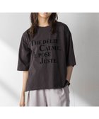 【メイソングレイ/MAYSON GREY】のビンテージライクメッセージルーズTシャツ 大人の最旬トレンドファッション＆コーディネート founy(ファウニー) ファッション Fashion レディースファッション Fashion for Women トップス・カットソー Cut & Sew Tops シャツ・ブラウス・オフィスカジュアル Elegant Blouses & Button-Ups ロングTシャツ・Tシャツ Longline T-Shirts & Tees インナー Innerwear 春 Spring クール Cool, Chic シンプル Simple, Minimal ジャケット Jacket, Outerwear スリット Slit, Slit Detail バランス Balance, Style Balance ブルゾン Blouson, Bomber Jacket ボトム Bottoms, Lower Wear 半袖 Short Sleeve, Half Sleeve ルーズ Loose, Oversized S/S・春夏 SS, Spring/Summer, Warm Season 夏 Summer 2026年 2026 2026春夏・S/S Spring/Summer 2026 SS26 thumbnail チャコールグレー|ID: prp329100004978953 ipo3291000000037311376
