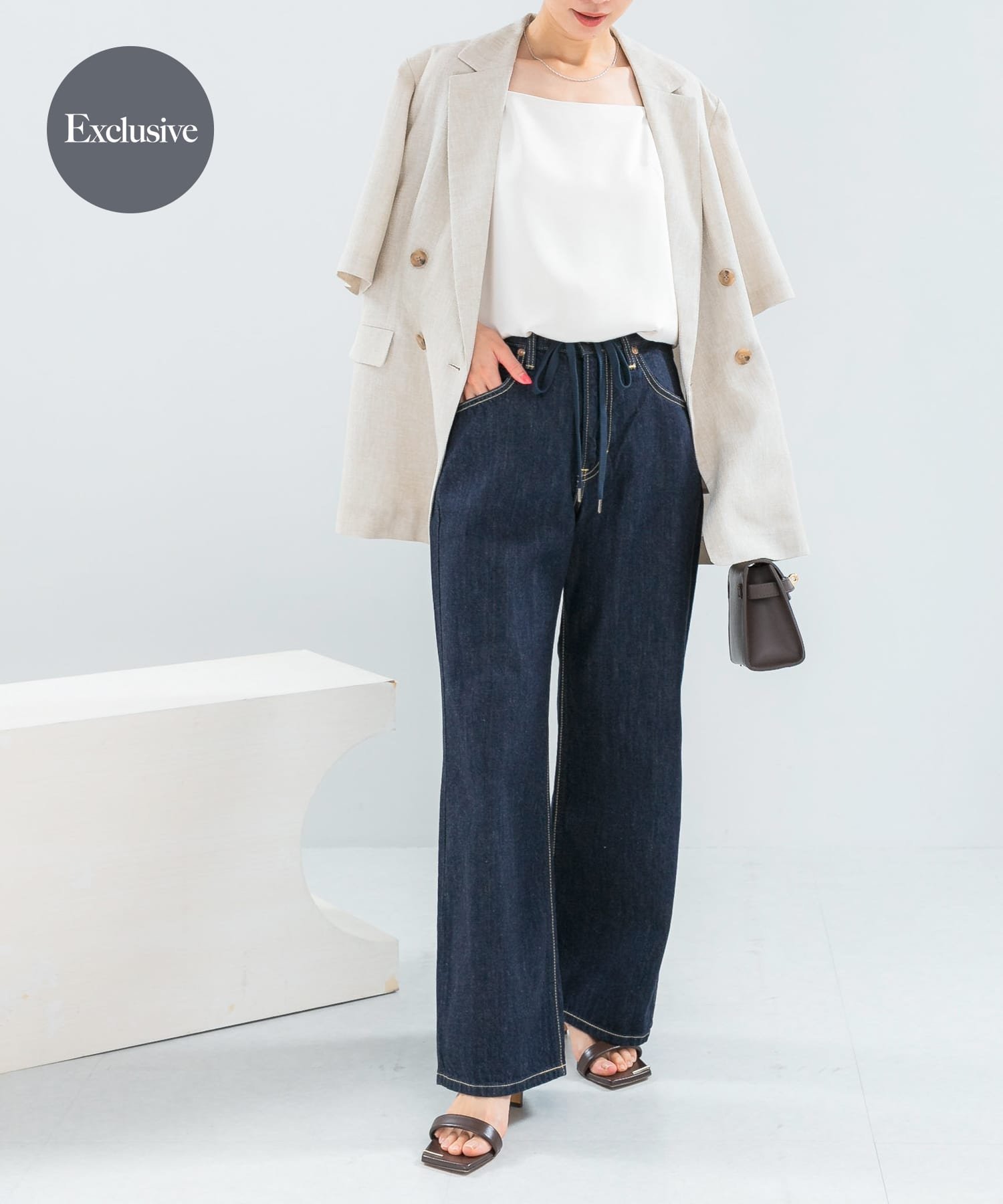 【アーバンリサーチ ロッソ/URBAN RESEARCH ROSSO】の『別注』Lee×ROSSO STRING DENIM PANTS インテリア・キッズ・メンズ・レディースファッション・服の通販 founy(ファウニー) 　ファッション　Fashion　レディースファッション　Fashion for Women　パンツ　Pants & Trousers　デニムパンツ・ジーンズ・美脚デニム　Denim Jeans & Pants　デニム　Denim, Jeans Material　バランス　Balance, Style Balance　別注　Limited Edition, Custom Order　リラックス　Relax, Relaxed Fit　ワイド　Wide, Wide Fit　S/S・春夏　SS, Spring/Summer, Warm Season　夏　Summer　2026年　2026　2026春夏・S/S　Spring/Summer 2026 SS26　インディゴブルー|ID: prp329100004979006 ipo3291000000037311640
