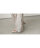 【ラジュール/Lajour】のサイドレースライントラックパンツ 大人の最旬トレンドファッション＆コーディネート founy(ファウニー) ファッション Fashion レディースファッション Fashion for Women パンツ Pants & Trousers お家時間・ステイホーム Stay Home / At Home ガーリー Girly, Feminine Style バランス Balance, Style Balance フェミニン Feminine, Girly リラックス Relax, Relaxed Fit レース Lace, Lace Fabric thumbnail ベージュ|ID: prp329100004979007 ipo3291000000037311645