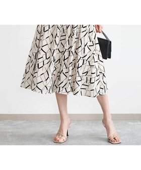 【エムケイ ミッシェルクラン/MK MICHEL KLEIN】の接触冷感/洗える アートプリントミディ丈スカート 大人の最旬トレンドファッション＆コーディネート founy(ファウニー) ファッション Fashion レディースファッション Fashion for Women スカート Skirts 春 Spring 洗える Machine Washable 秋 Autumn セットアップ Set-Up, Coordinated Outfit パイピング Piping, Trim Design 冬 Winter / This Winter おすすめ Recommended / Our Picks 夏 Summer エレガント 上品 Elegant ビジネス 仕事 通勤 Business / Work / Commuting |ID:prp329100004979073