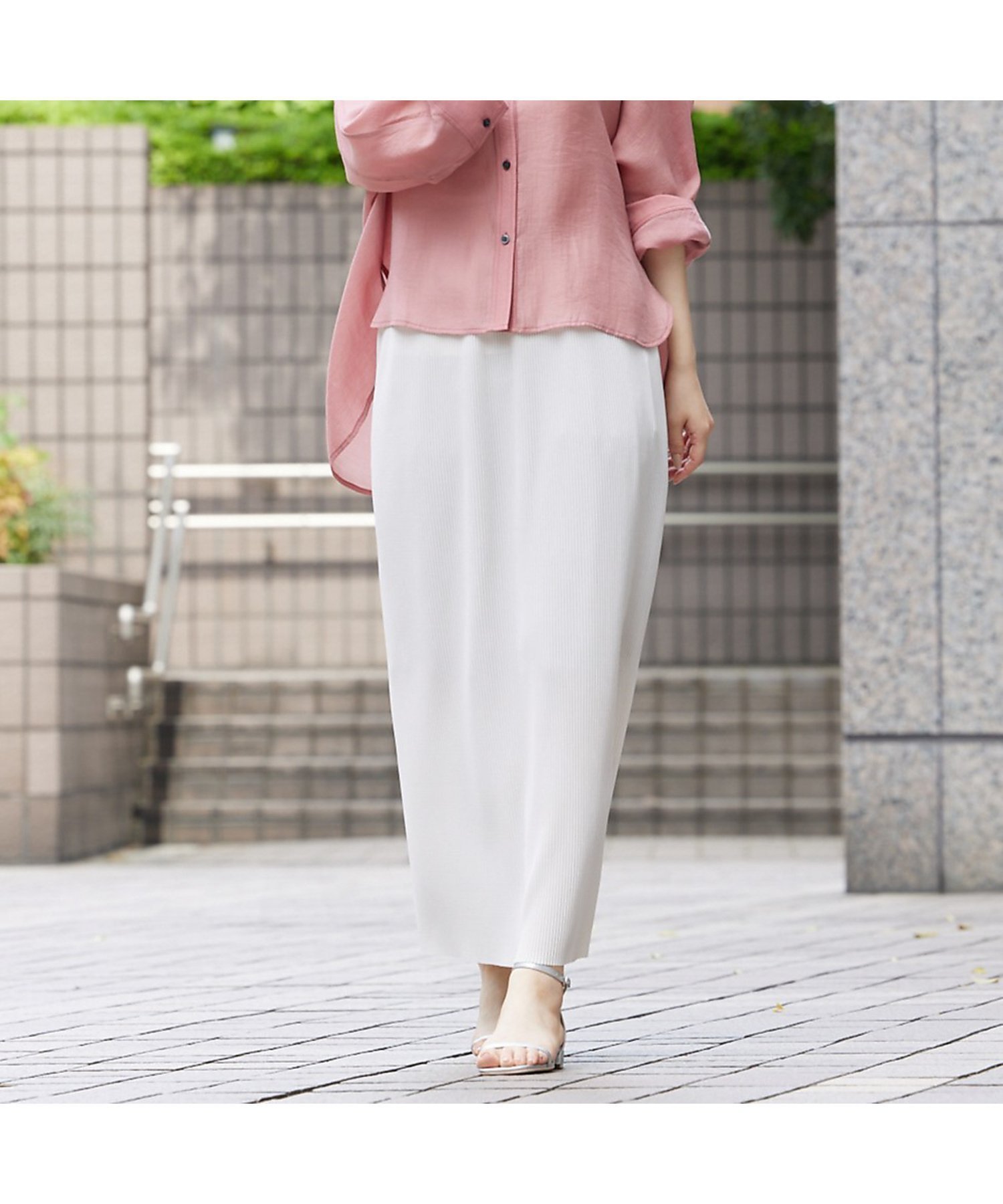 【アバハウスマヴィ/abahouse mavie】のクリスタルプリーツナロースカート インテリア・キッズ・メンズ・レディースファッション・服の通販 founy(ファウニー) 　ファッション　Fashion　レディースファッション　Fashion for Women　スカート　Skirts　おすすめ　Recommended / Our Picks　ストライプ　Stripe, Striped Pattern　ドット　Polka Dot, Dot Pattern　プリーツ　Pleats, Pleated　夏　Summer　定番　Standard, Basic Item　楽ちん　Easy Fit, Comfortable　アイボリー|ID: prp329100004979243 ipo3291000000037312472