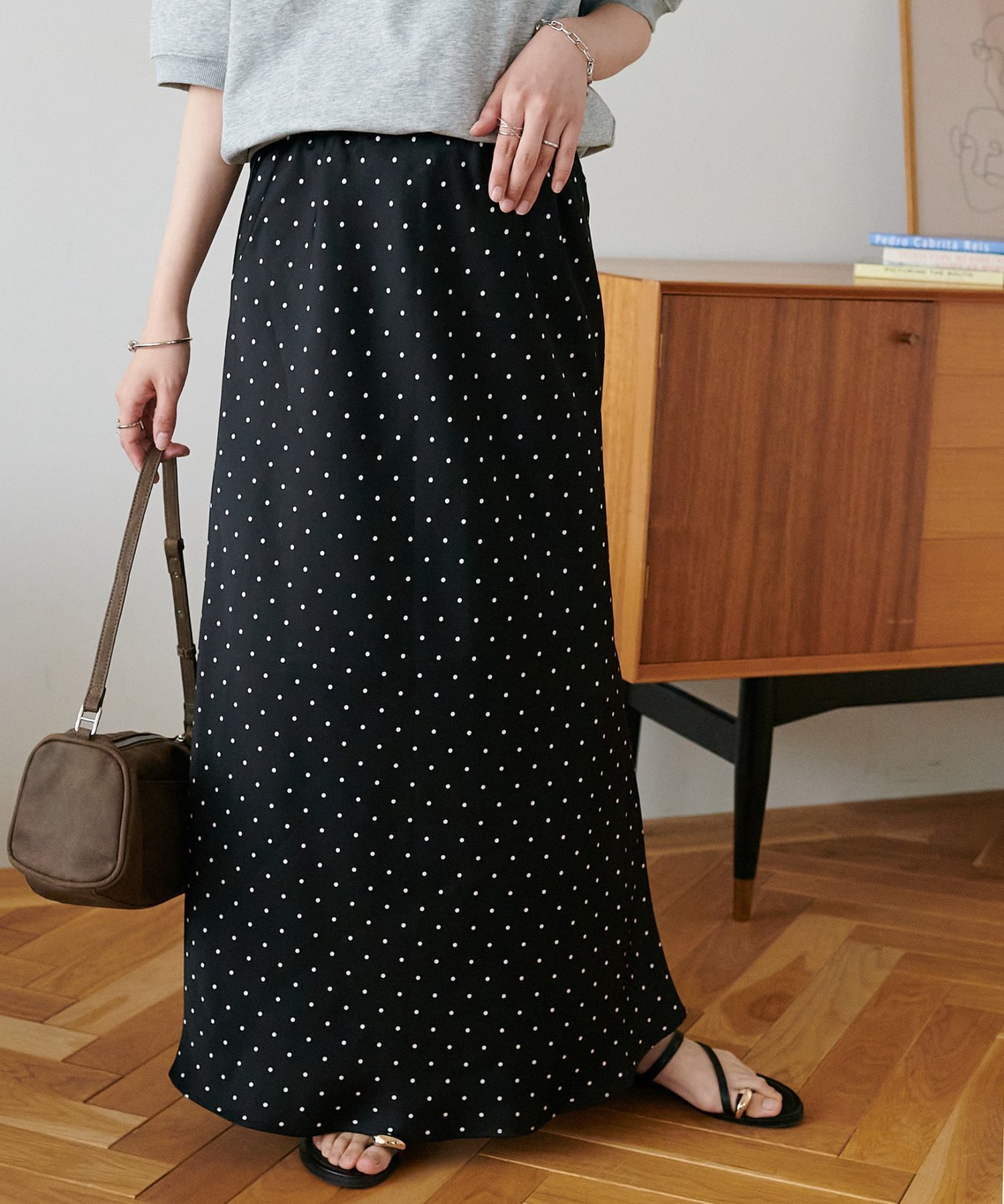 【ディスコート/Discoat】のサテンマーメイドスカート インテリア・キッズ・メンズ・レディースファッション・服の通販 founy(ファウニー) 　ファッション　Fashion　レディースファッション　Fashion for Women　スカート　Skirts　おすすめ　Recommended / Our Picks　サテン　Satin, Glossy Fabric　シューズ　Shoes, Footwear　ジャケット　Jacket, Outerwear　スウェット / スエット　Sweatshirt, Sweatwear　スニーカー　Sneakers, Trainers　フラット　Flat, Flat Shoes　マーメイド　Mermaid, Fishtail Silhouette　ロング　Long, Long-Length　エレガント 上品　Elegant　ブラックその他1|ID: prp329100004979258 ipo3291000000037312530