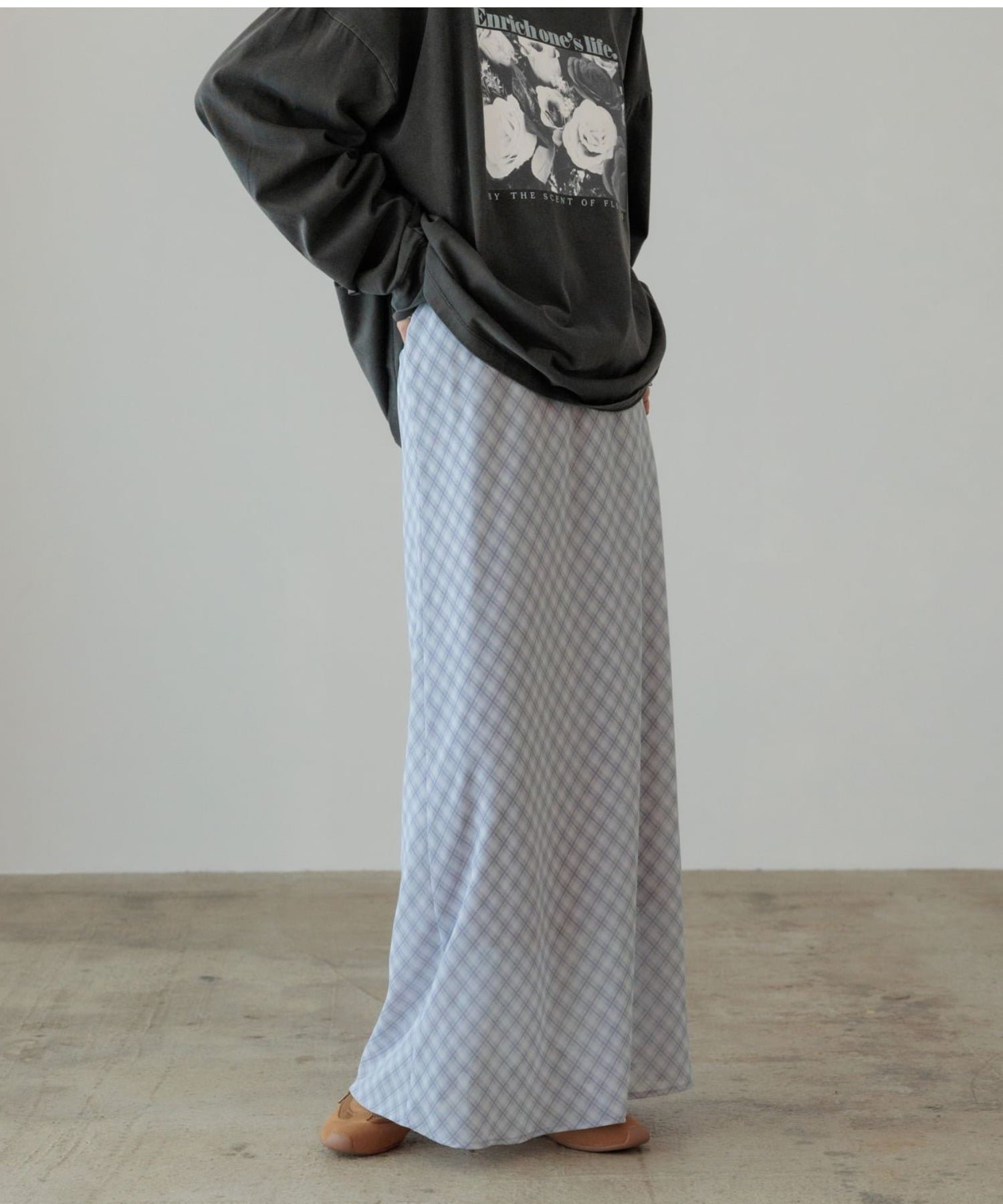 【ローリーズファーム/LOWRYS FARM】のシアーチェックフレアスカート インテリア・キッズ・メンズ・レディースファッション・服の通販 founy(ファウニー) 　ファッション　Fashion　レディースファッション　Fashion for Women　スカート　Skirts　Aライン・フレアスカート　A-Line & Flared Skirts　カットソー　Cut and Sewn Top　クラシック　Classic, Timeless Style　シフォン　Chiffon, Lightweight Fabric　シンプル　Simple, Minimal　ジャケット　Jacket, Outerwear　スニーカー　Sneakers, Trainers　ダウン　Down, Puffer　チェック　Check, Plaid, Tartan　ドレープ　Drape, Draping Fabric　バイアス　Bias, Diagonal Cut　フィット　Fit, Slim Fit　プリント　Print, Printed Pattern　モダン　Modern, Contemporary　エレガント 上品　Elegant　ブルー80|ID: prp329100004979259 ipo3291000000037312534