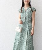 【シップス/SHIPS】の【WEB限定】 洗濯機可能 ドット 花柄 サイド プリーツ フレンチスリーブ ワンピース 大人の最旬トレンドファッション＆コーディネート founy(ファウニー) ファッション Fashion レディースファッション Fashion for Women ワンピース Dresses スキッパー Skipper, Open Collar スリーブ Sleeve, Long Sleeve / Short Sleeve ドット Polka Dot, Dot Pattern フレンチ French, French Style プリント Print, Printed Pattern プリーツ Pleats, Pleated thumbnail グリーン|ID: prp329100004979260 ipo3291000000037312539