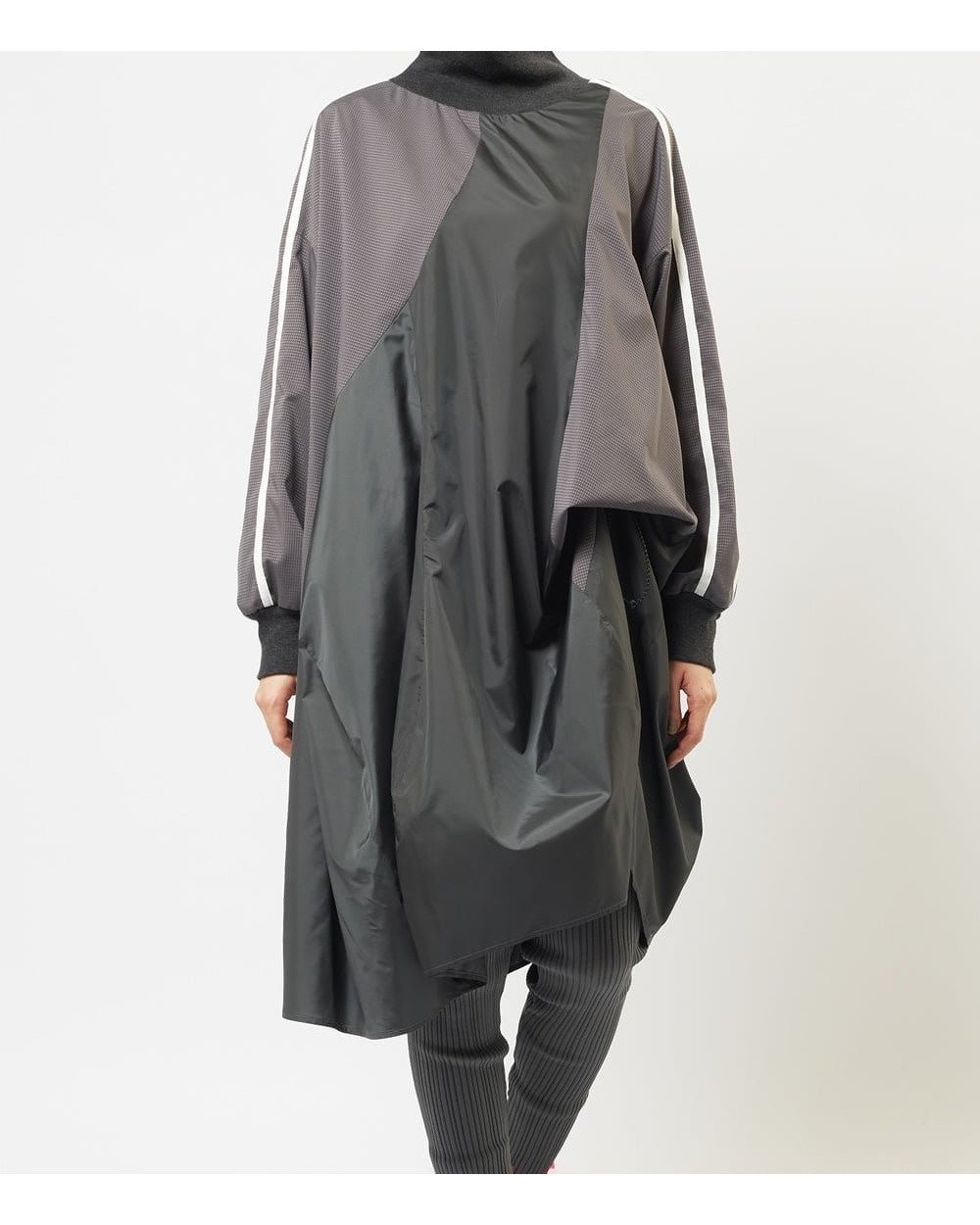 【ゴム/gomme】のハイネックタフタワンピース 大人の最旬トレンドファッション＆コーディネート founy(ファウニー) 　ファッション　Fashion　レディースファッション　Fashion for Women　ワンピース　Dresses　おすすめ　Recommended / Our Picks　タフタ　Taffeta, Structured Fabric　ハイネック　High Neck, Mock Neck　ポケット　Pocket, Pocket Detail　メッシュ　Mesh, Net Fabric　レギンス　Leggings, Stretch Pants　切替　Switching, Contrast Panel　春　Spring　軽量　Lightweight, Ultra Light　 other-1|ID: prp329100004979313 ipo3291000000037312791